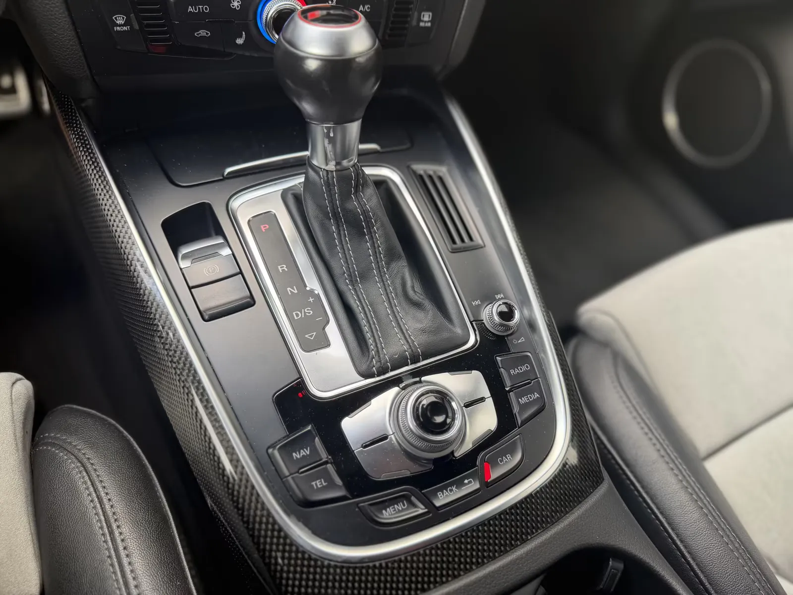 Audi SQ5, Bild 11