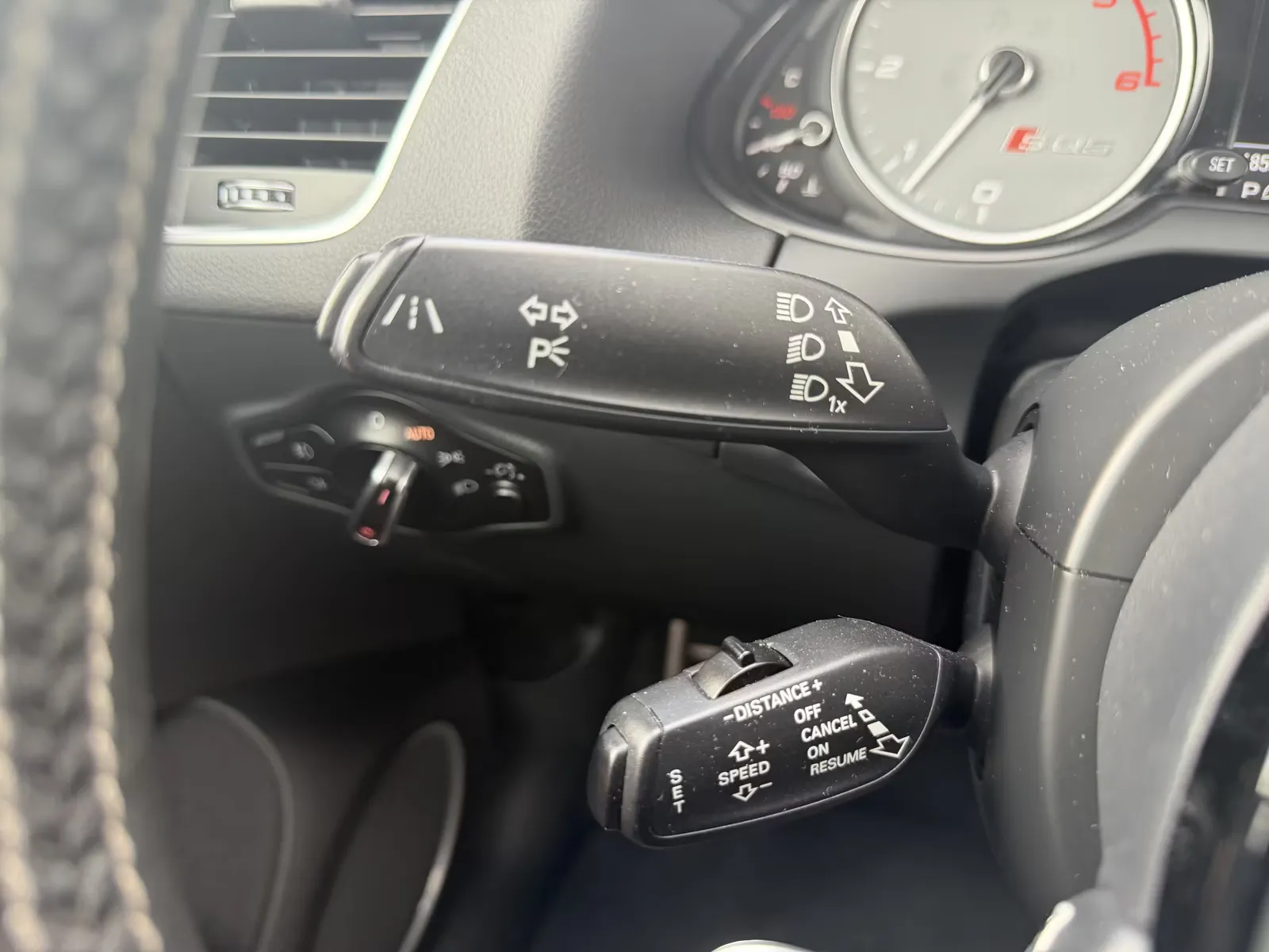 Audi SQ5, Bild 13