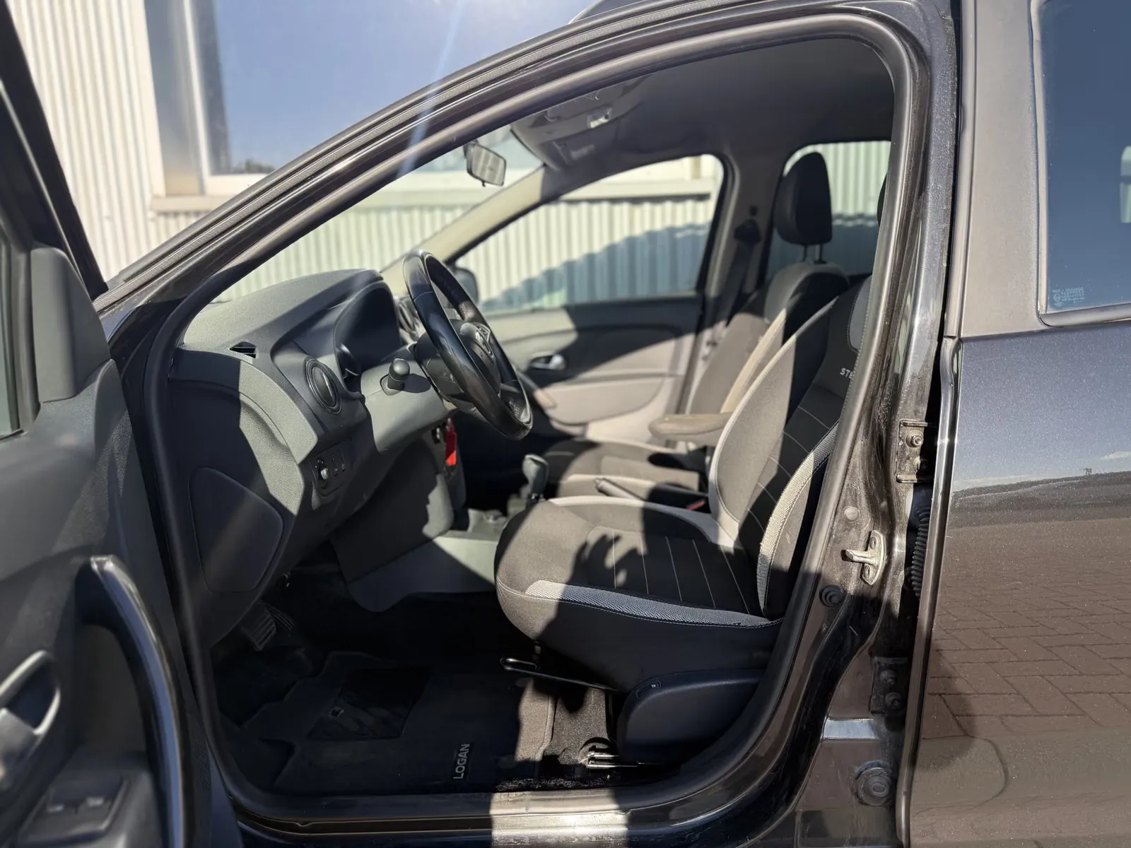 Dacia Logan, Bild 14