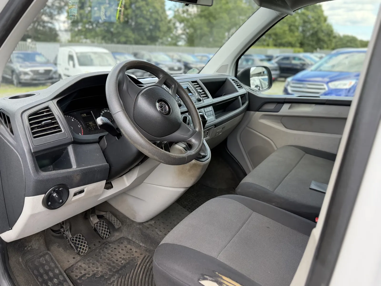 Volkswagen Transporter, Bild 6