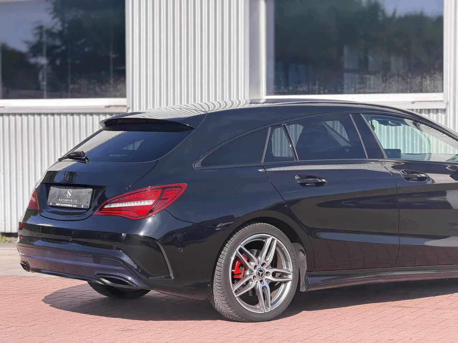 Mercedes-Benz CLA 180, Bild 11