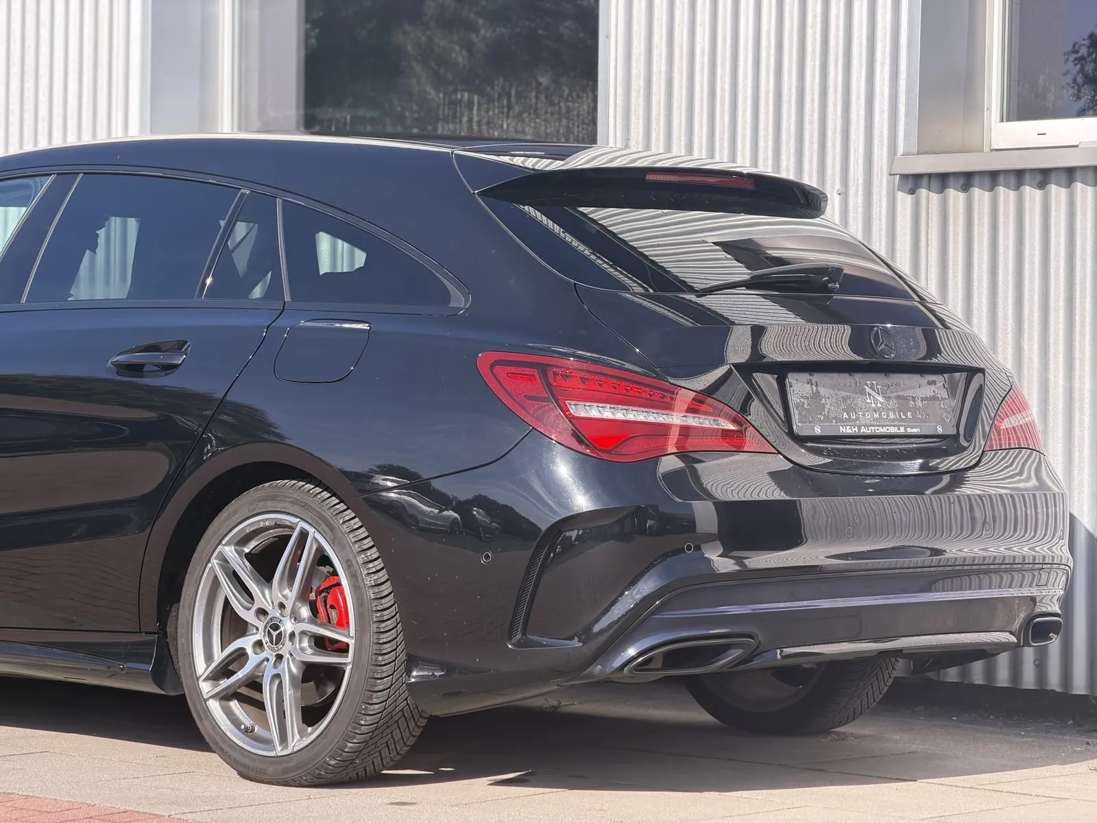Mercedes-Benz CLA 180, Bild 9