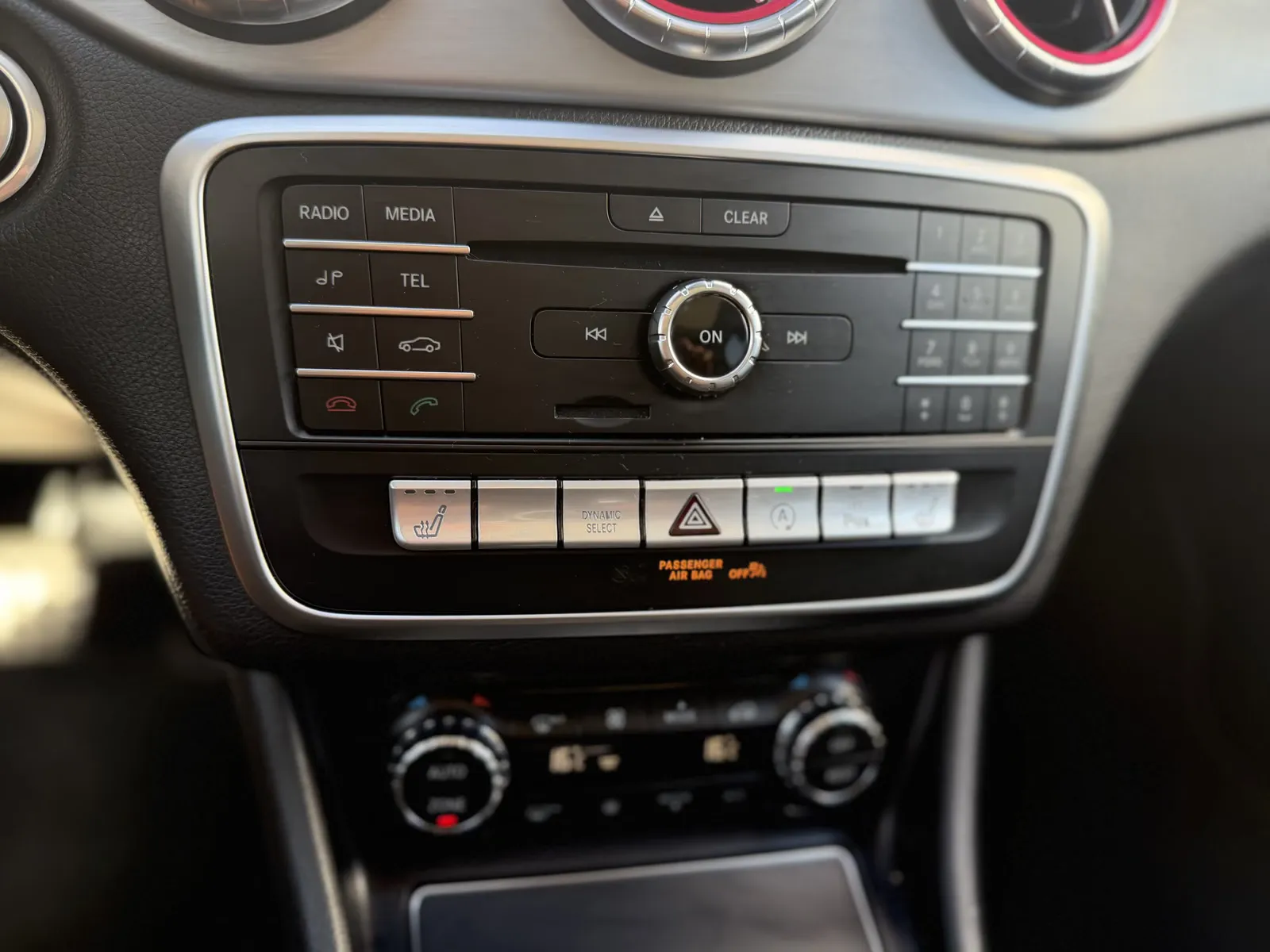 Mercedes-Benz CLA 180, Bild 21