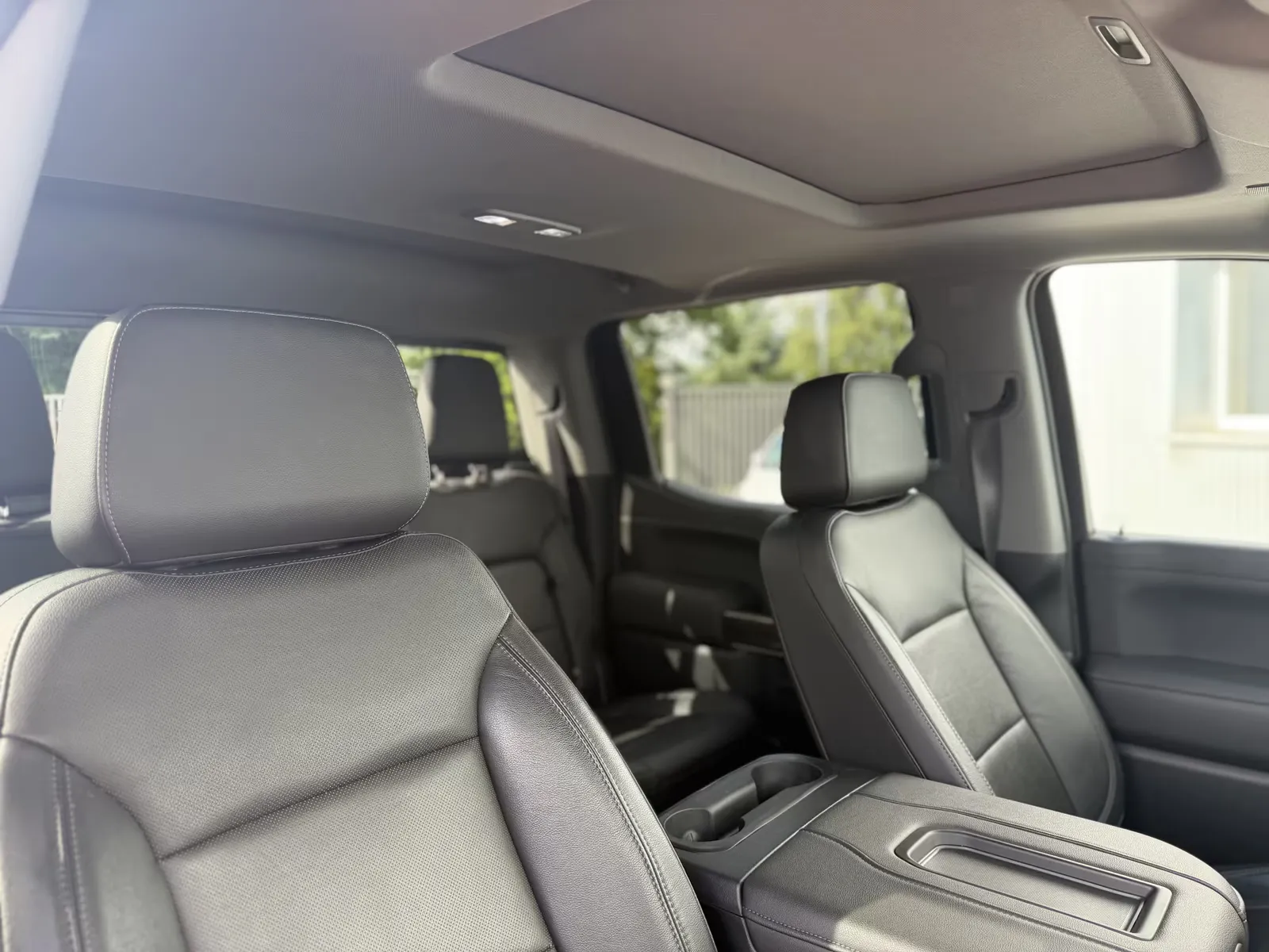 Chevrolet Silverado, Bild 21