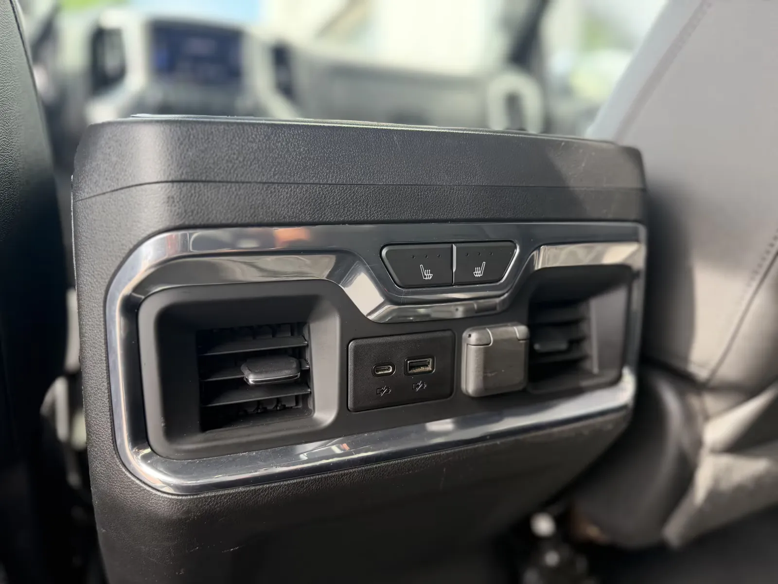 Chevrolet Silverado, Bild 15