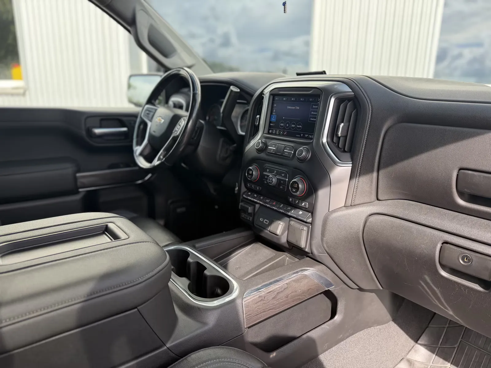 Chevrolet Silverado, Bild 20