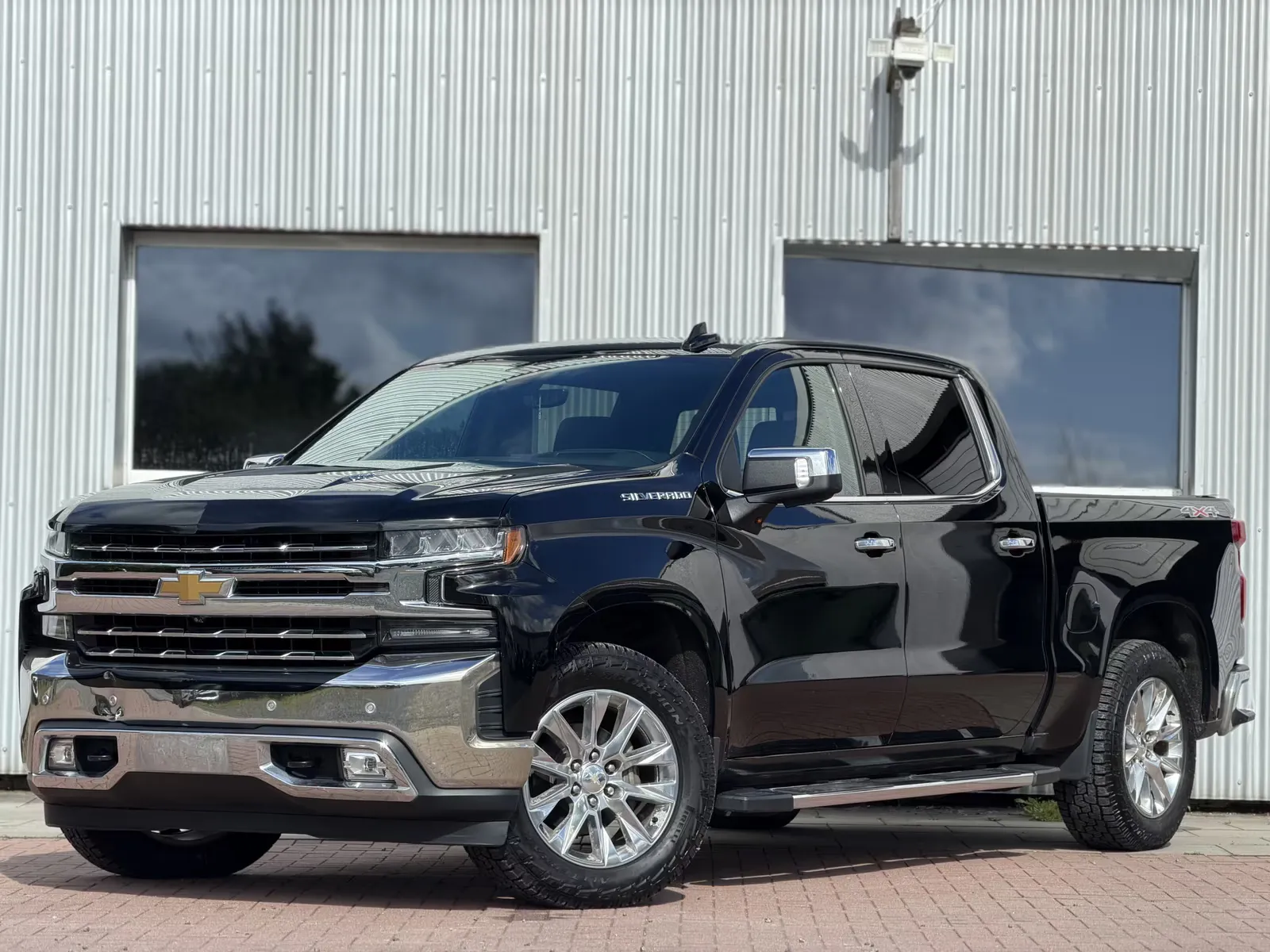Chevrolet Silverado, Bild 3