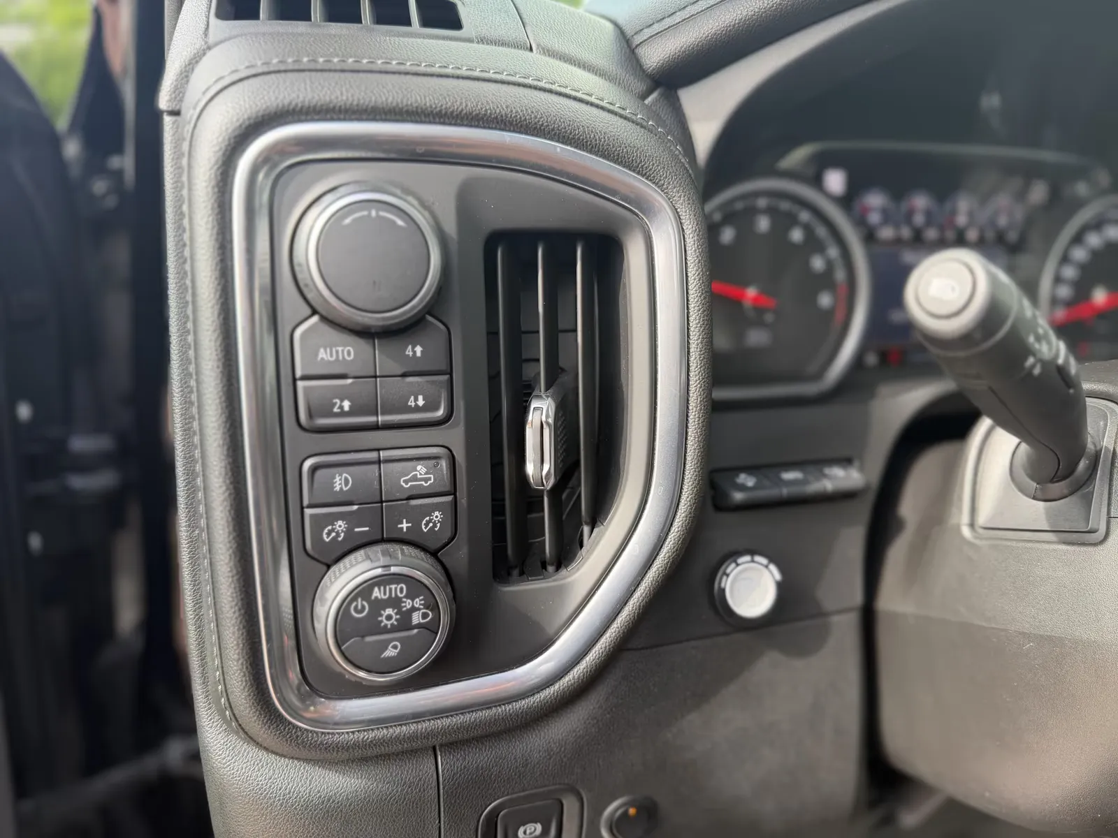 Chevrolet Silverado, Bild 12