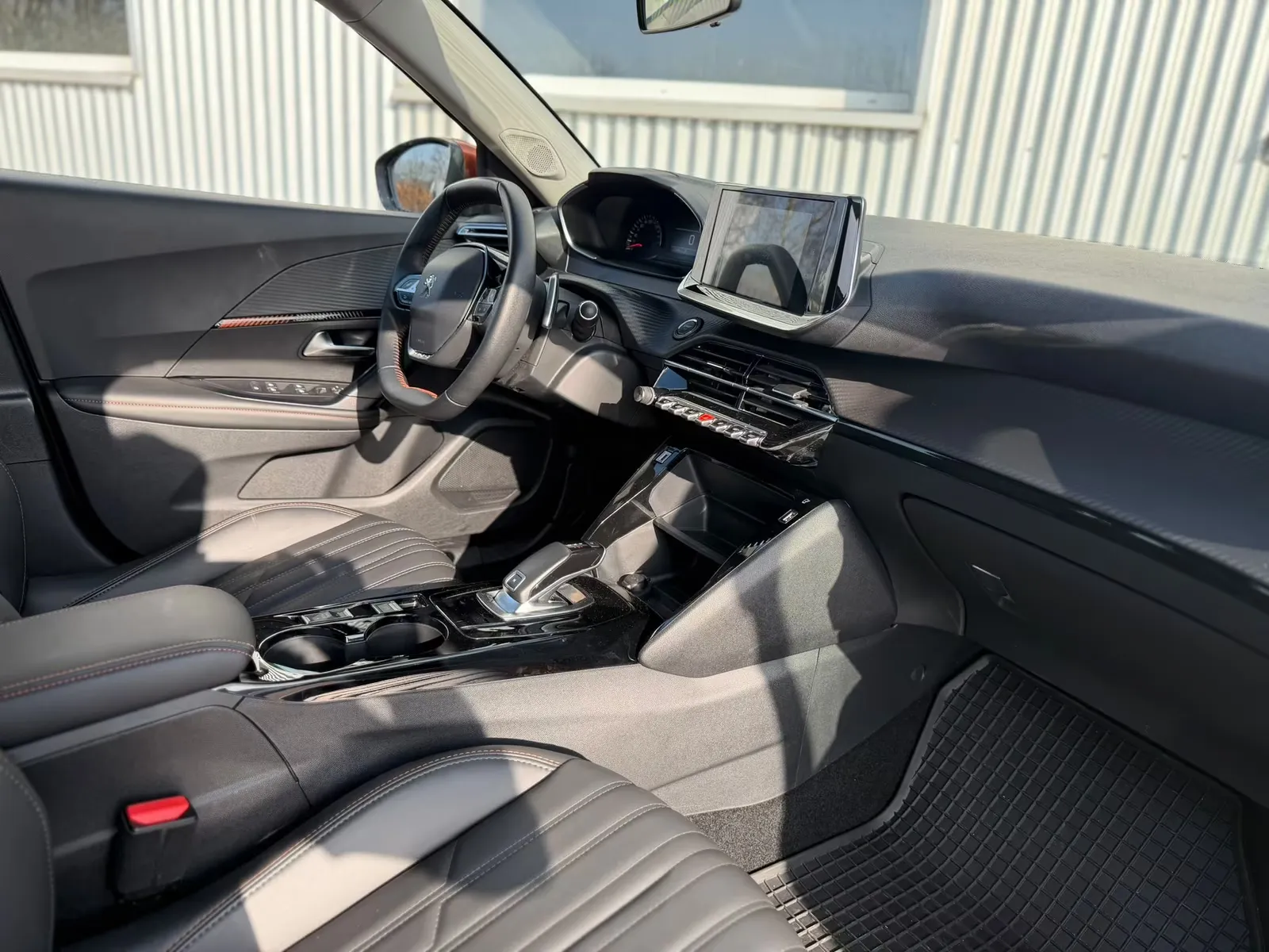 Peugeot 2008, Bild 15
