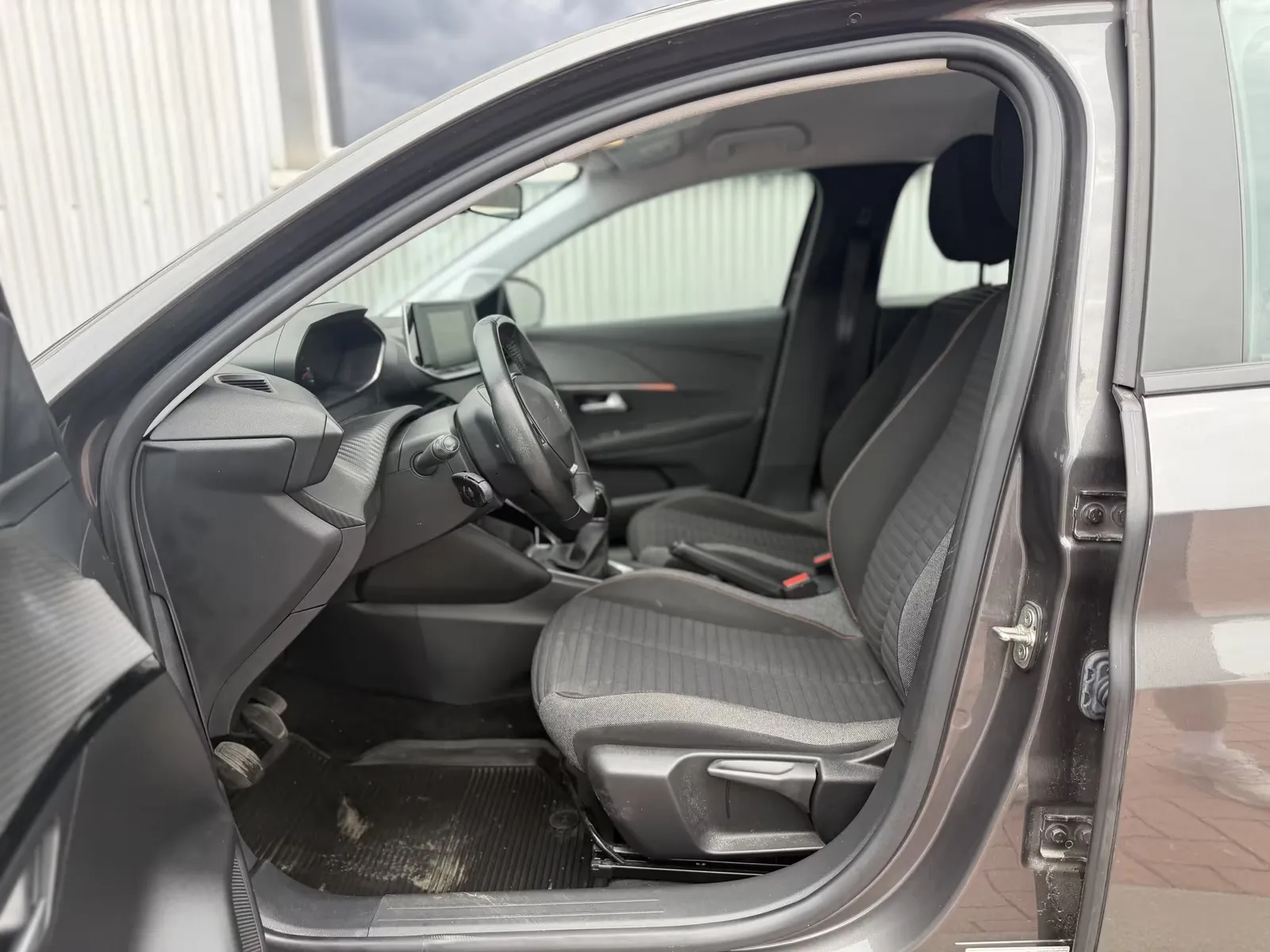 Peugeot 208, Bild 11