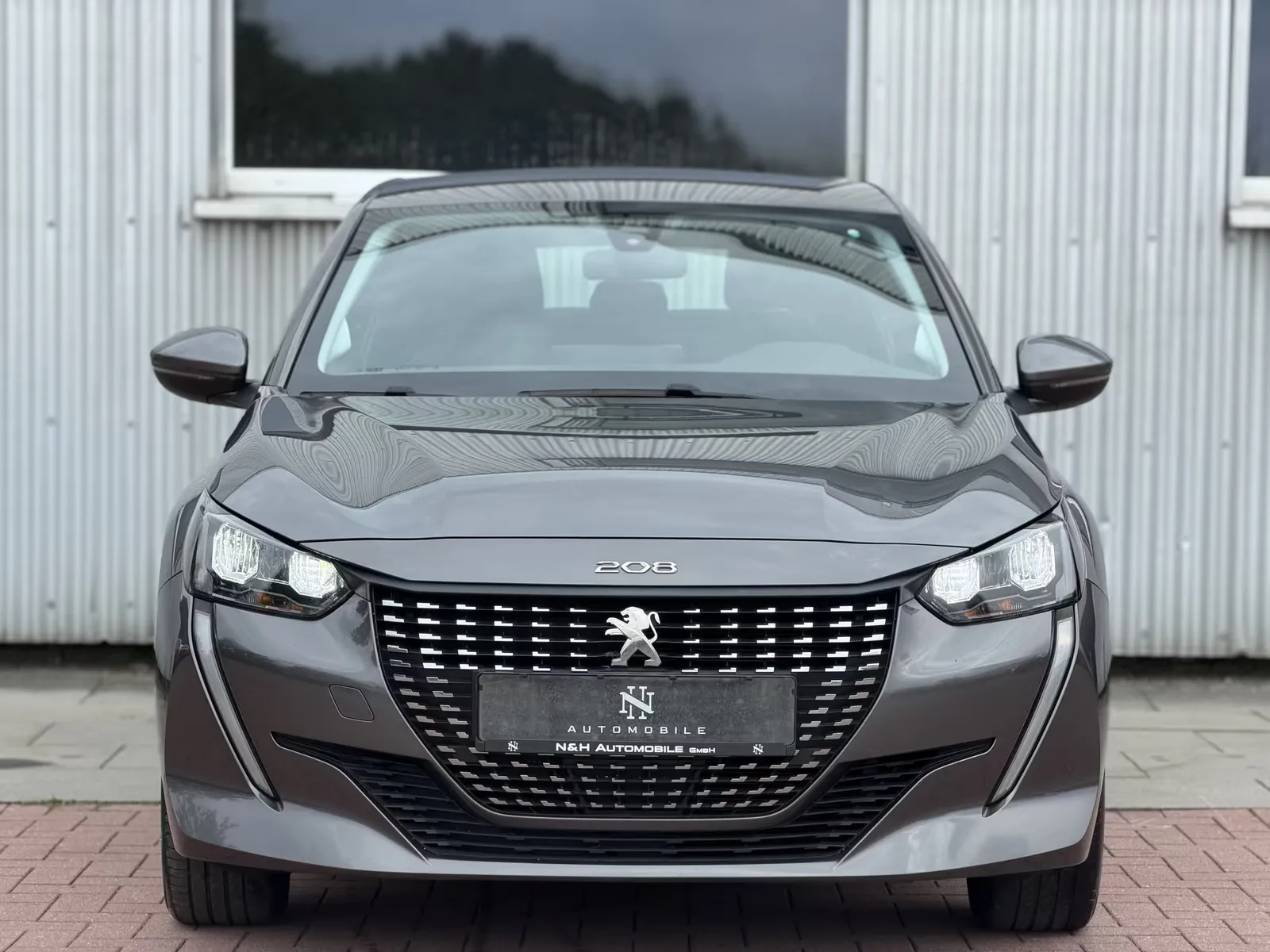 Peugeot 208, Bild 2