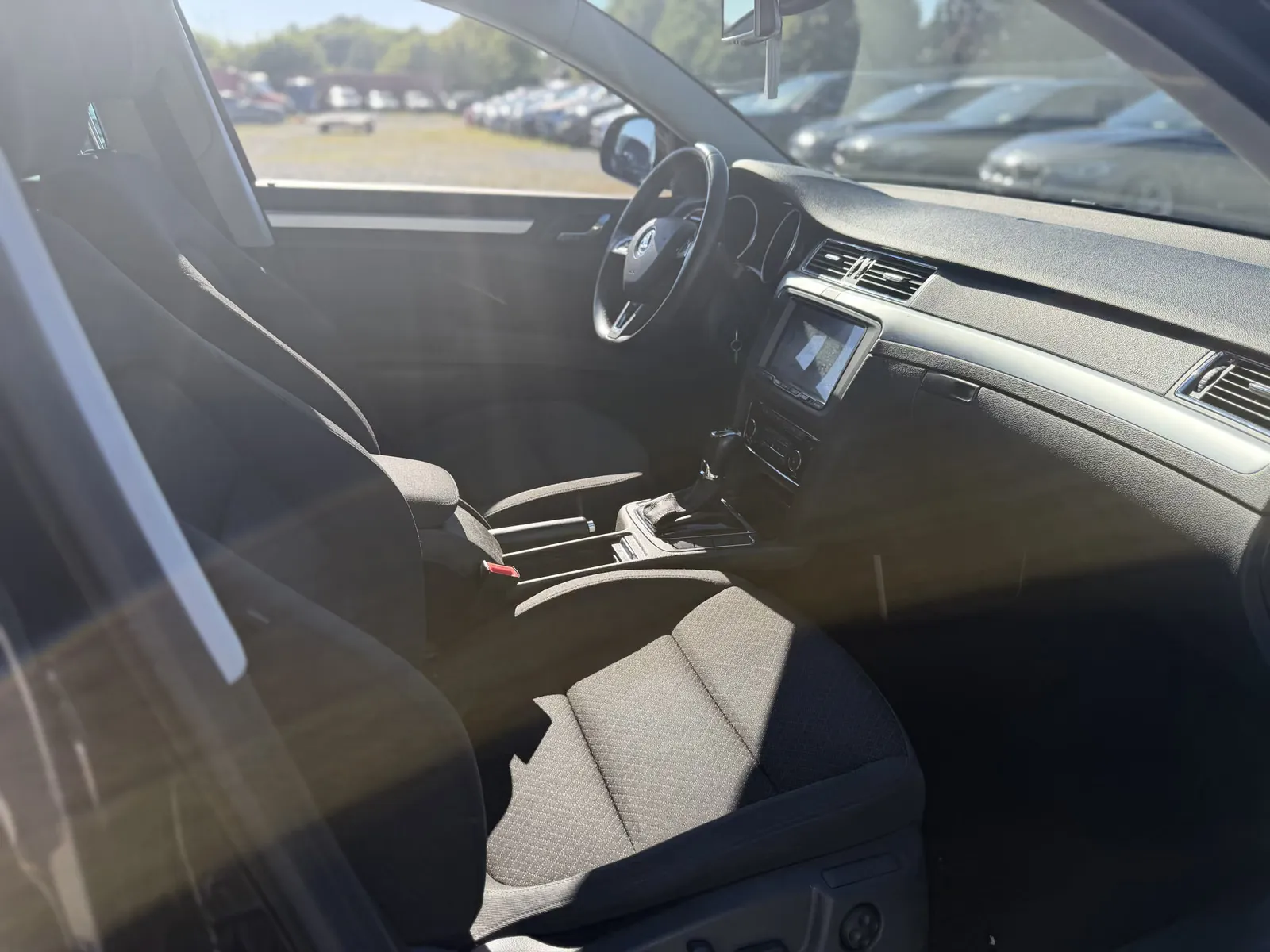 Skoda Superb, Bild 11