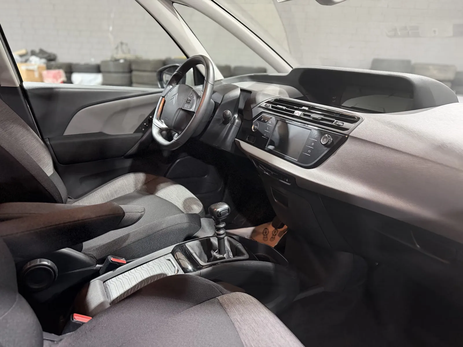 Citroën C4 Picasso, Bild 8