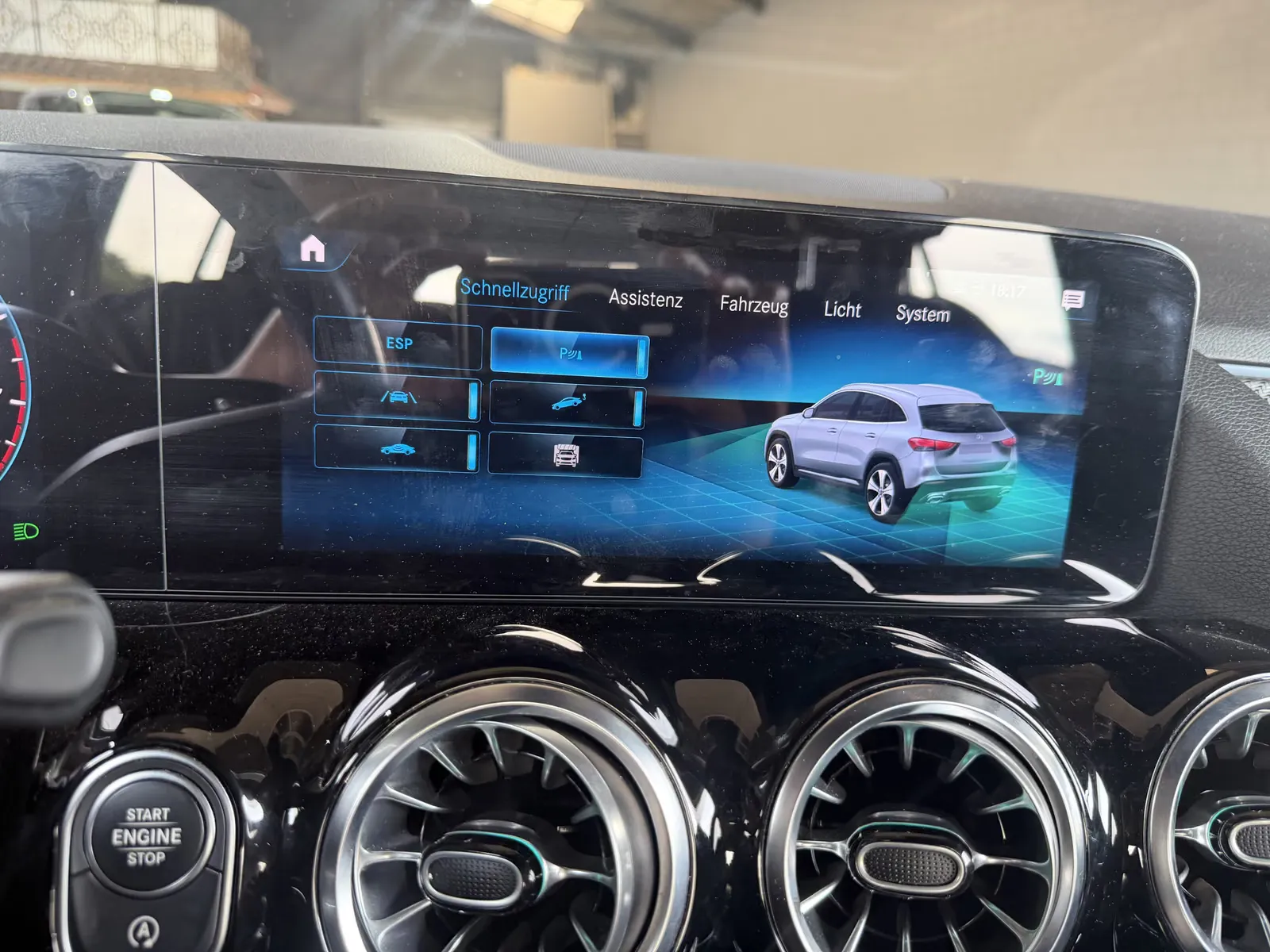 Mercedes-Benz GLA 250, Bild 25