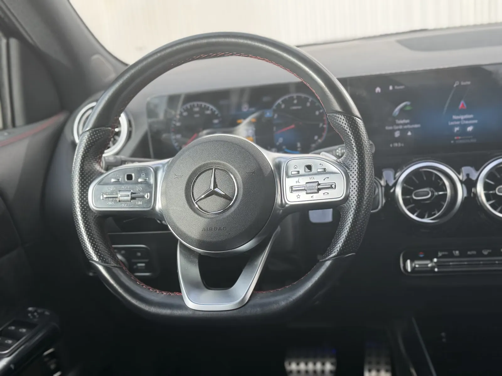 Mercedes-Benz GLA 250, Bild 21