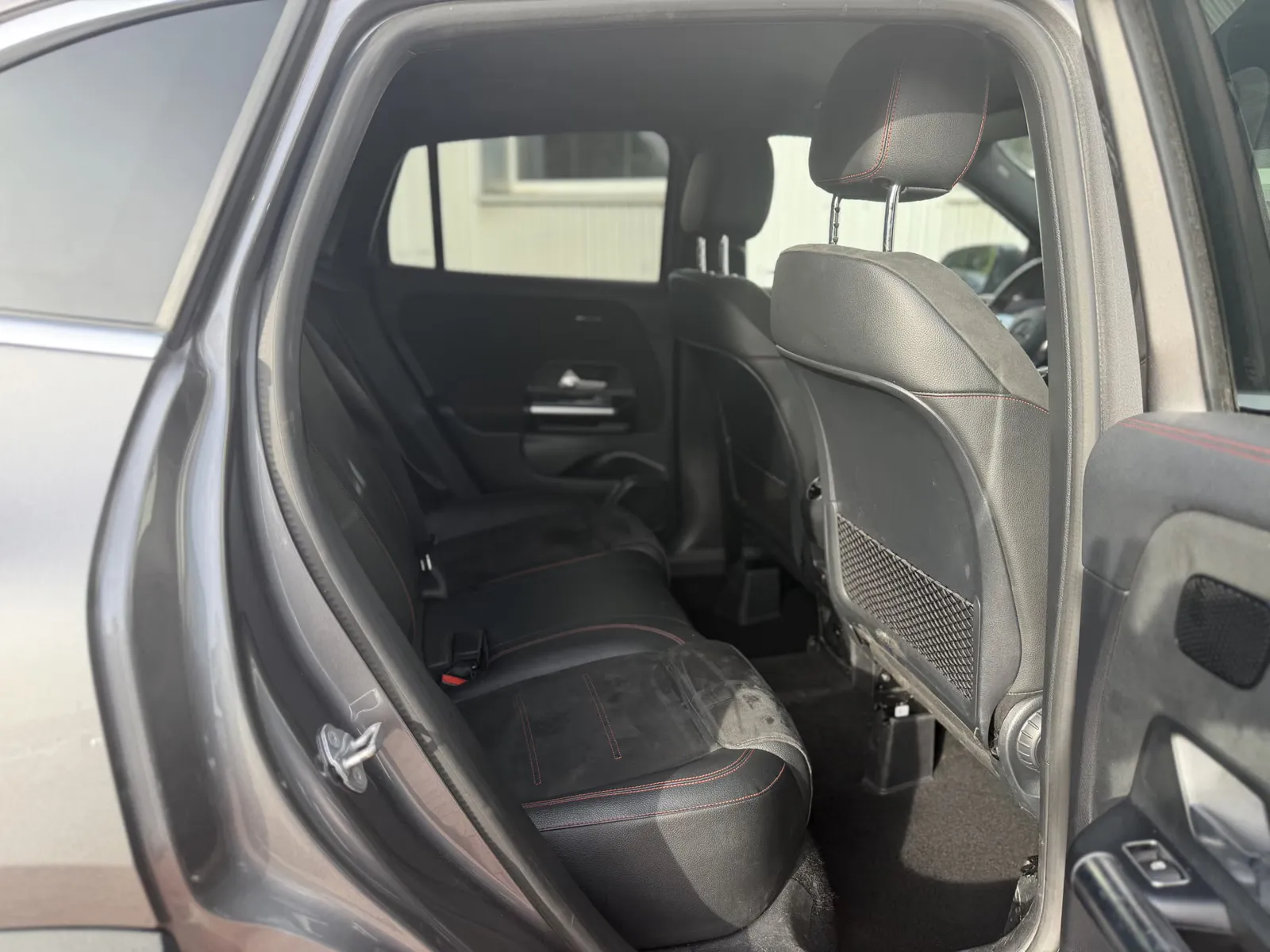 Mercedes-Benz GLA 250, Bild 27