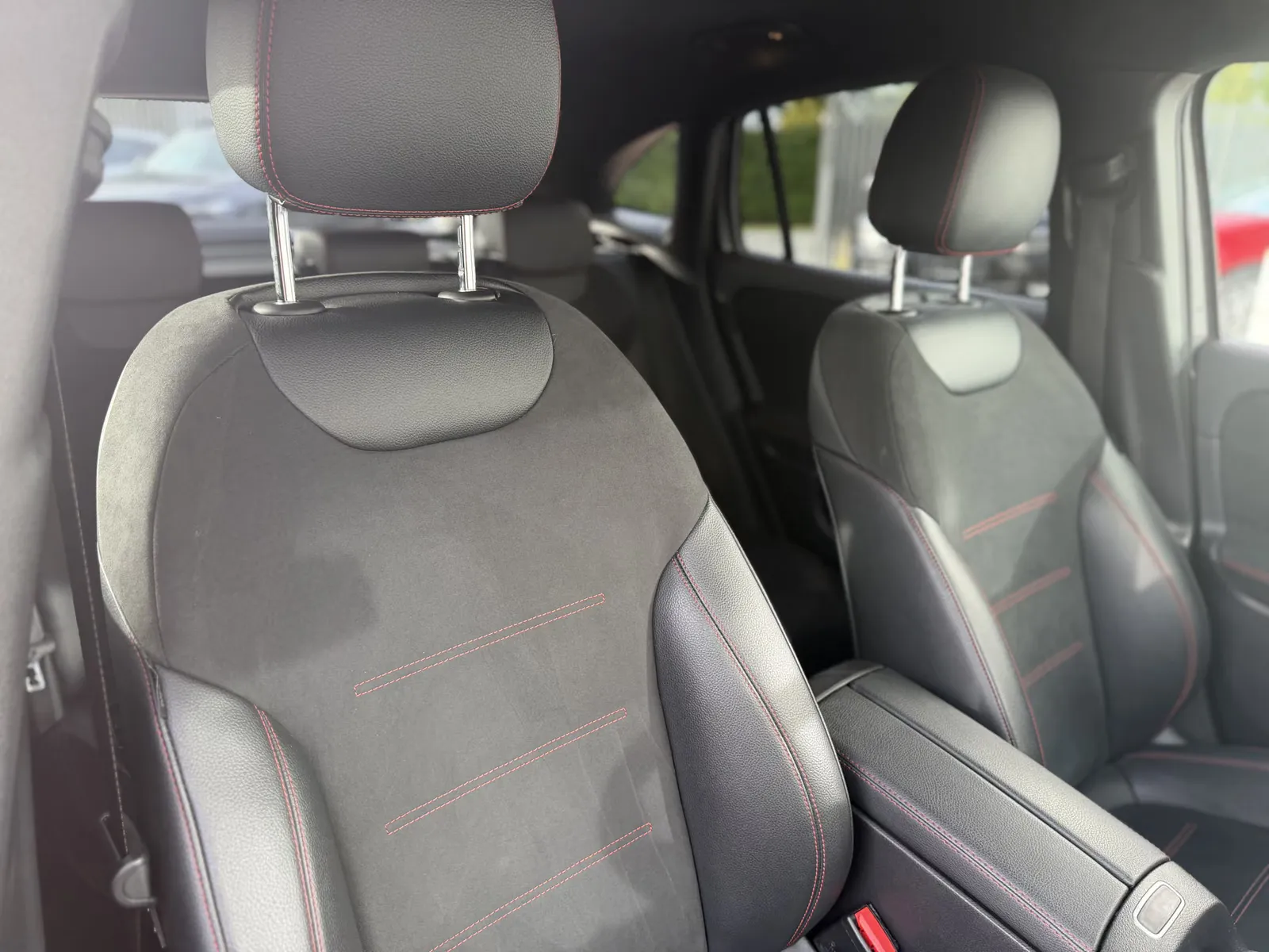 Mercedes-Benz GLA 250, Bild 28