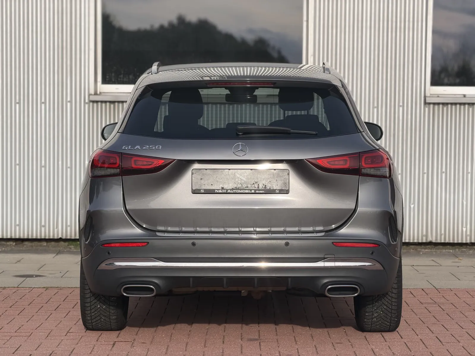 Mercedes-Benz GLA 250, Bild 13
