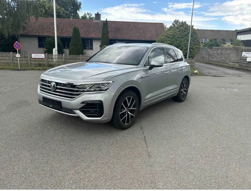 Volkswagen Touareg, Bild 1