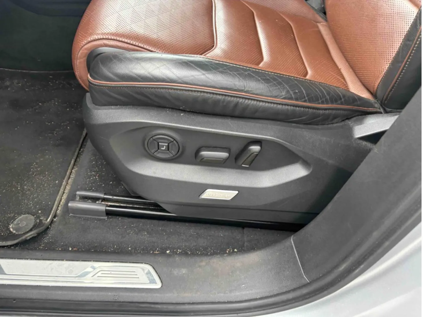 Volkswagen Touareg, Bild 24