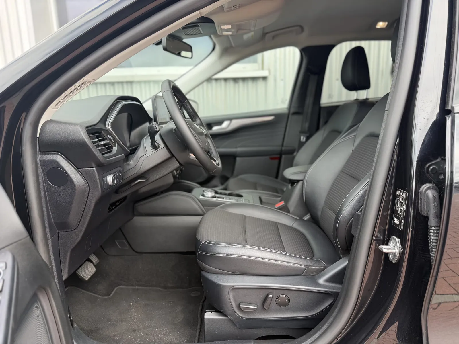 Ford Kuga, Bild 15