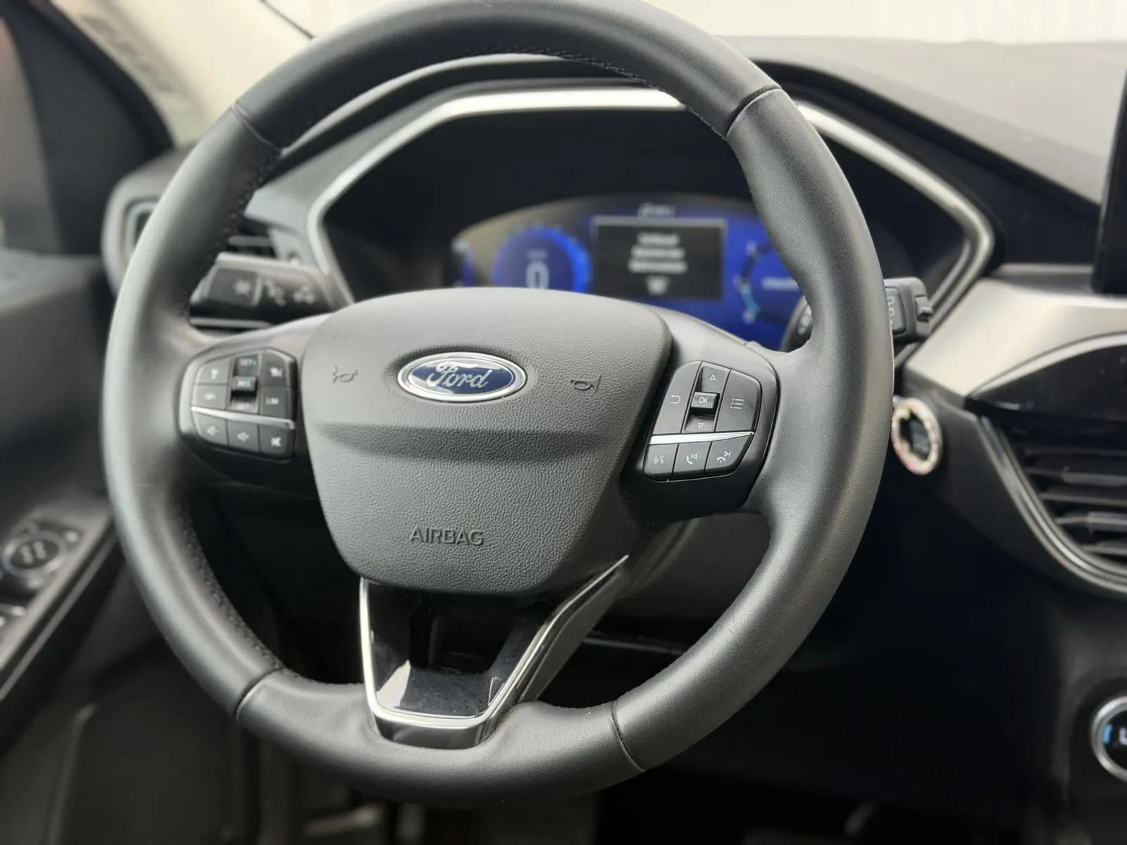 Ford Kuga, Bild 19