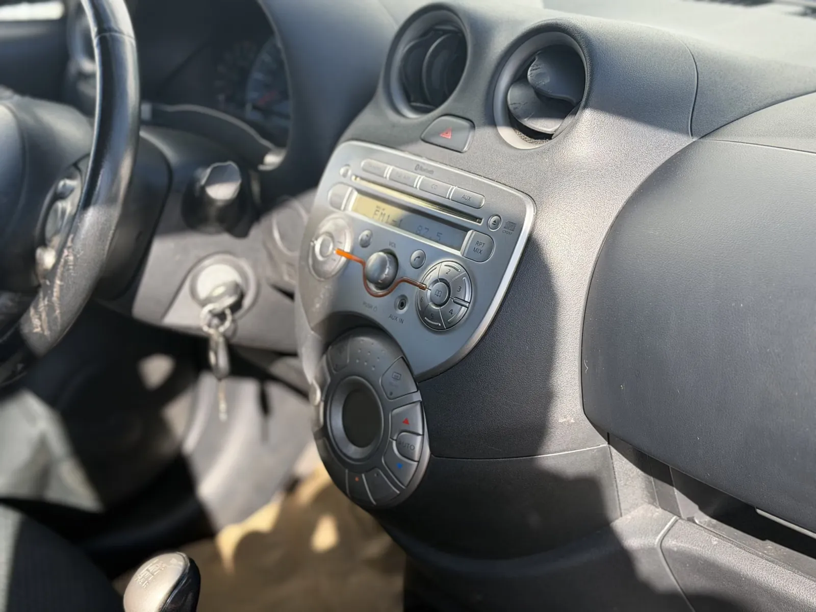 Nissan Micra, Bild 9