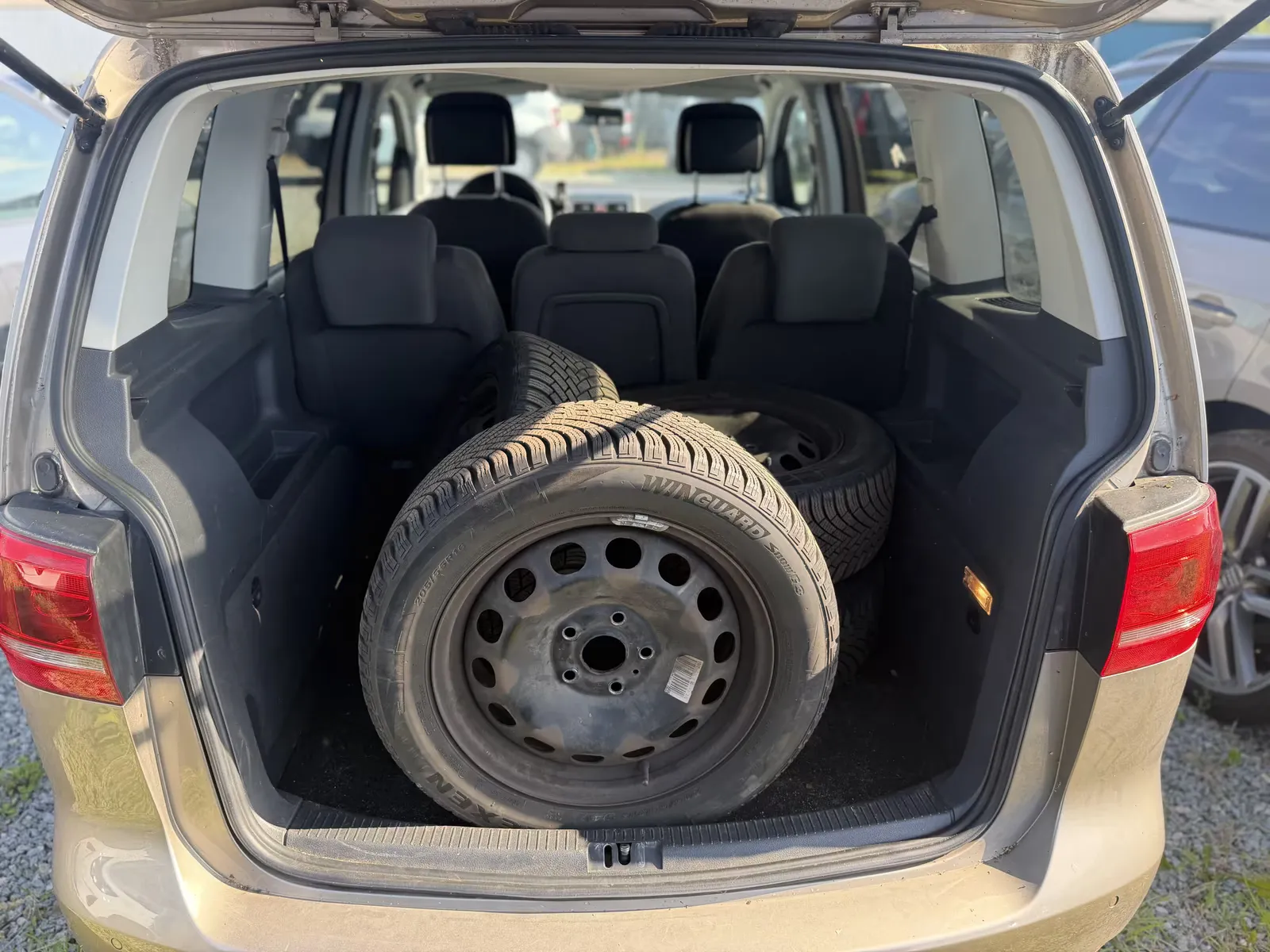 Volkswagen Touran, Bild 10