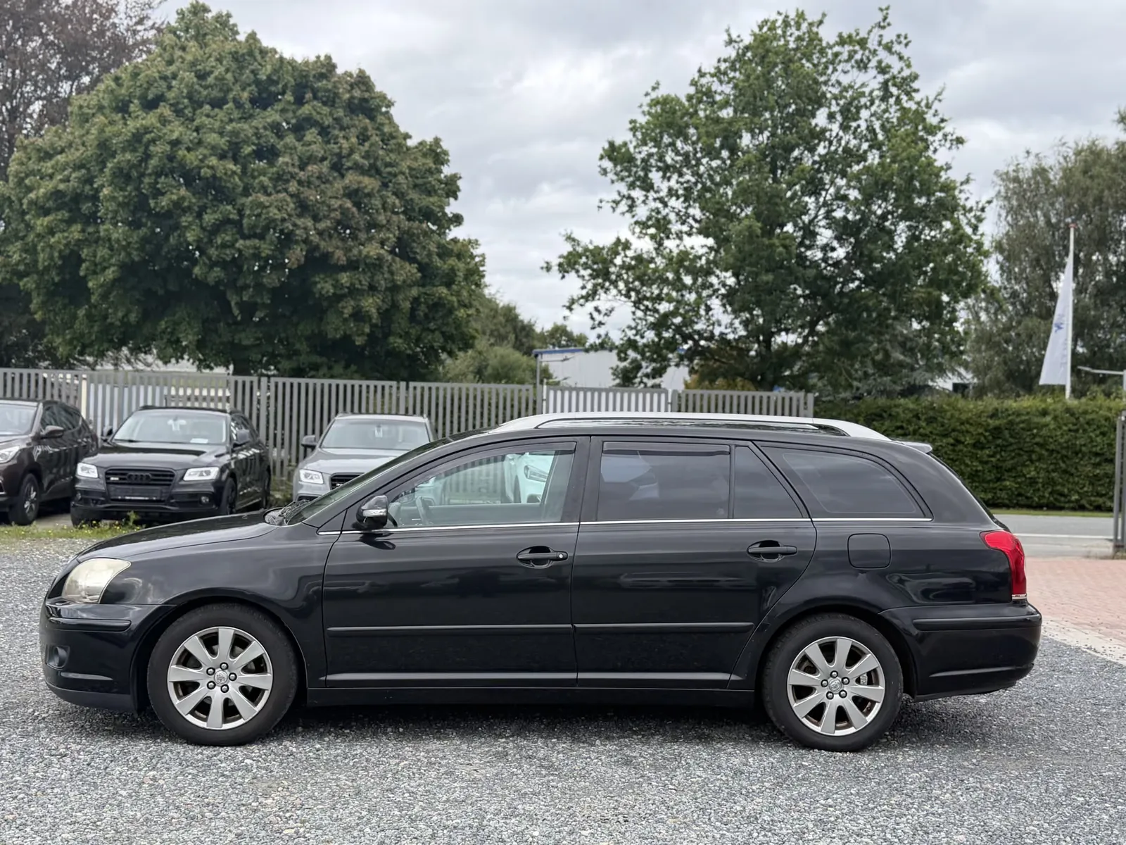 Toyota Avensis, Bild 7