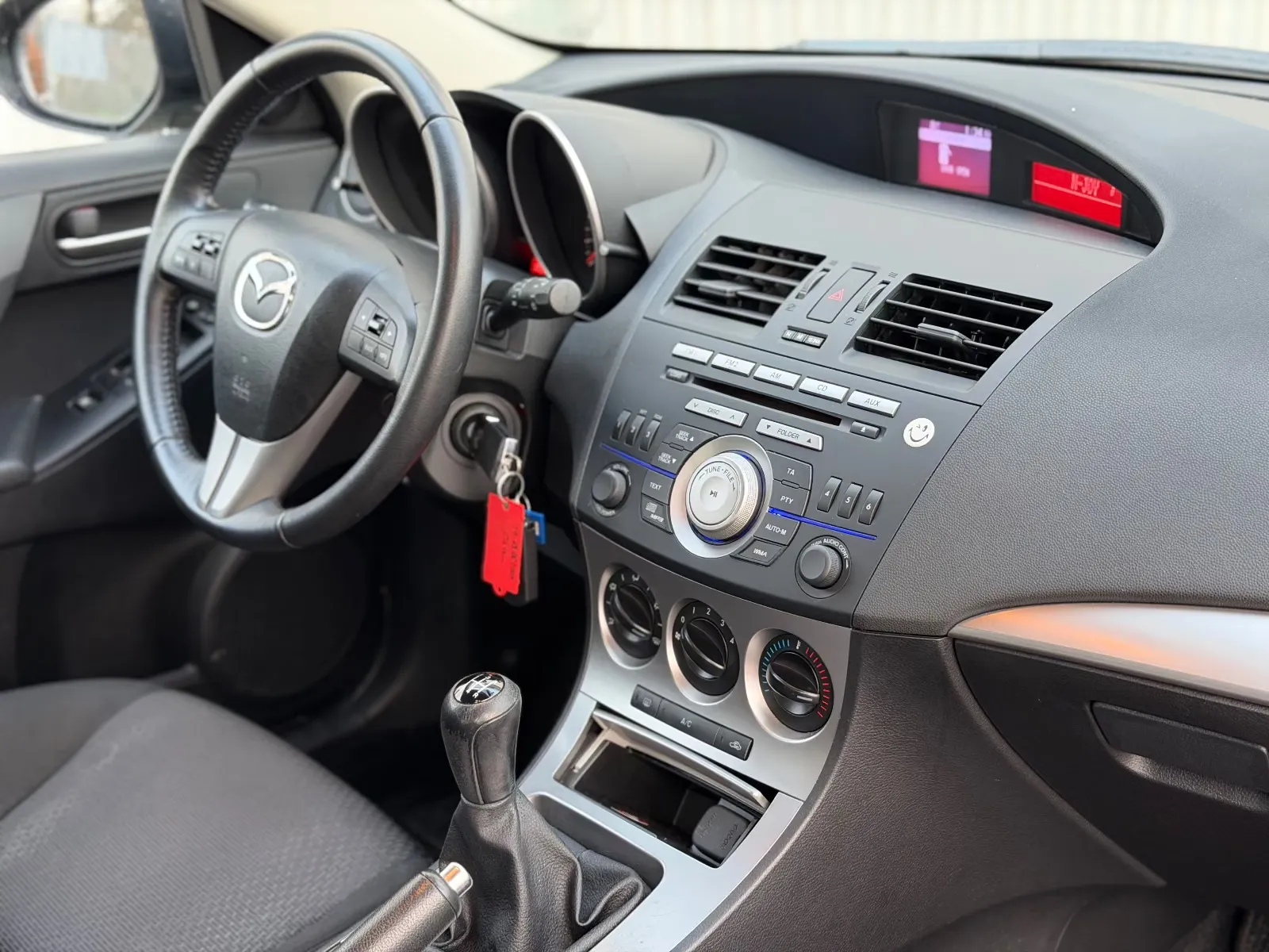 Mazda 3, Bild 12