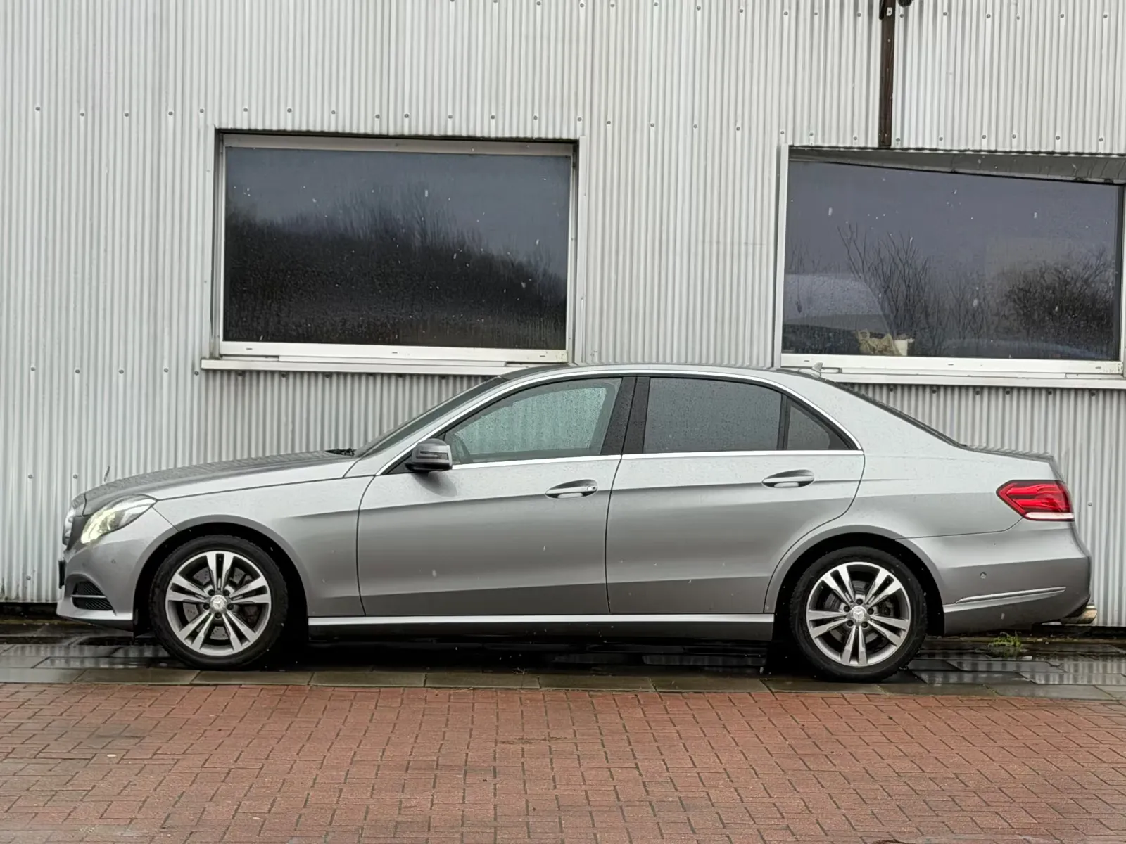 Mercedes-Benz E 400, Bild 4