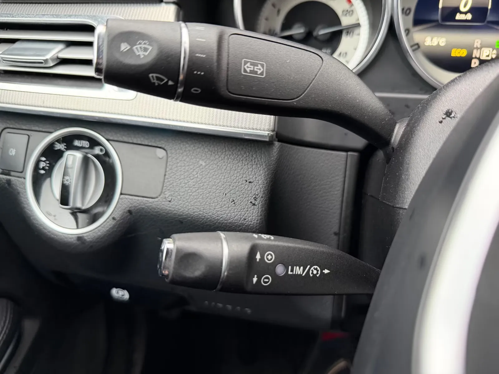 Mercedes-Benz E 400, Bild 16