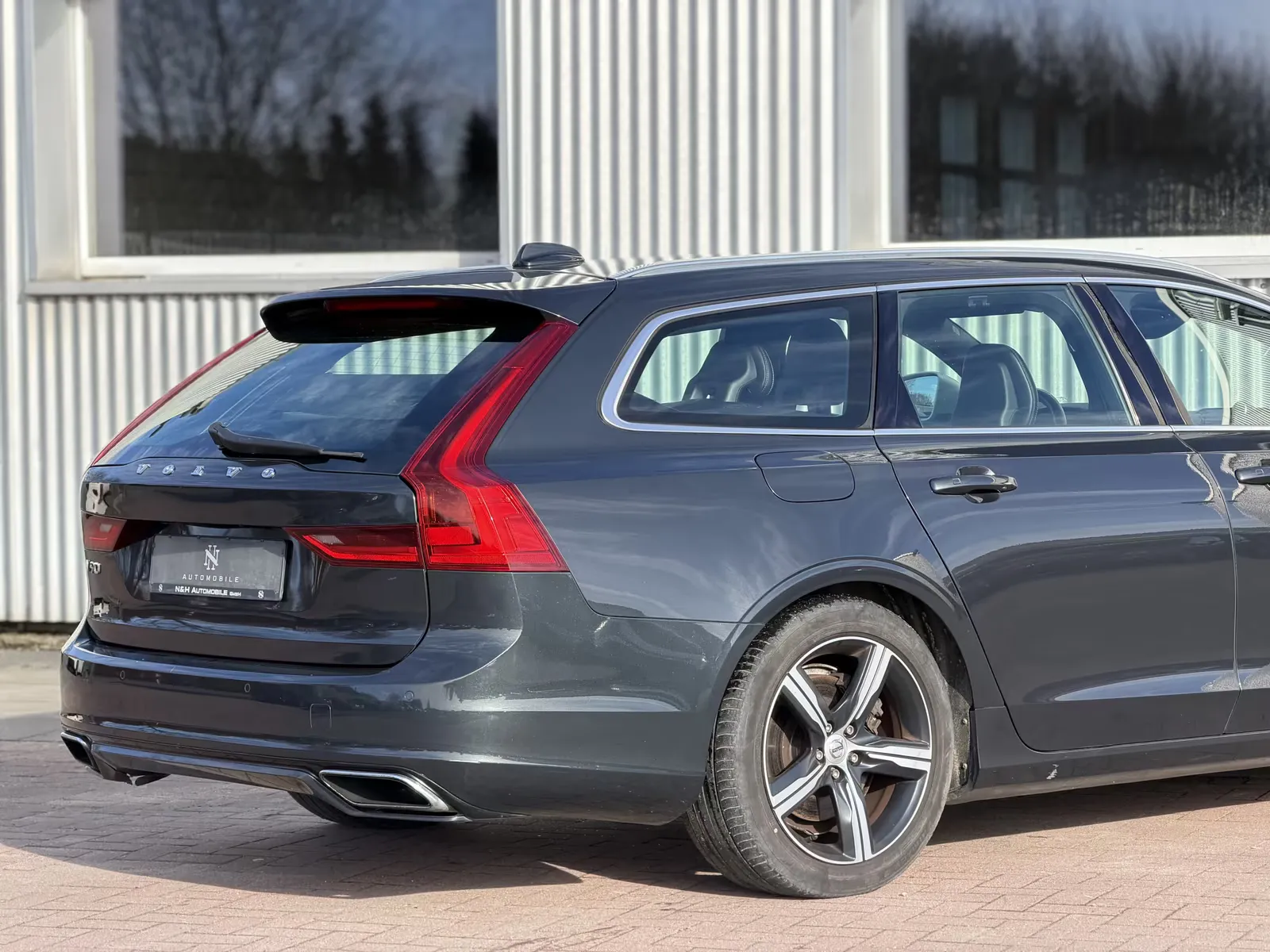 Volvo V90, Bild 8