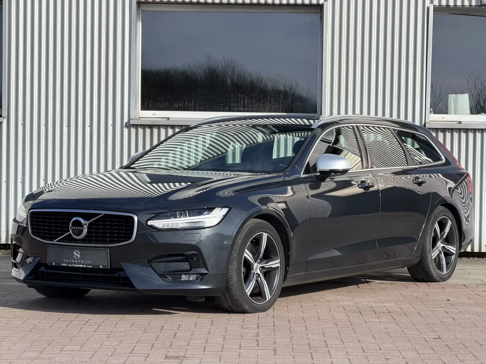 Volvo V90, Bild 2