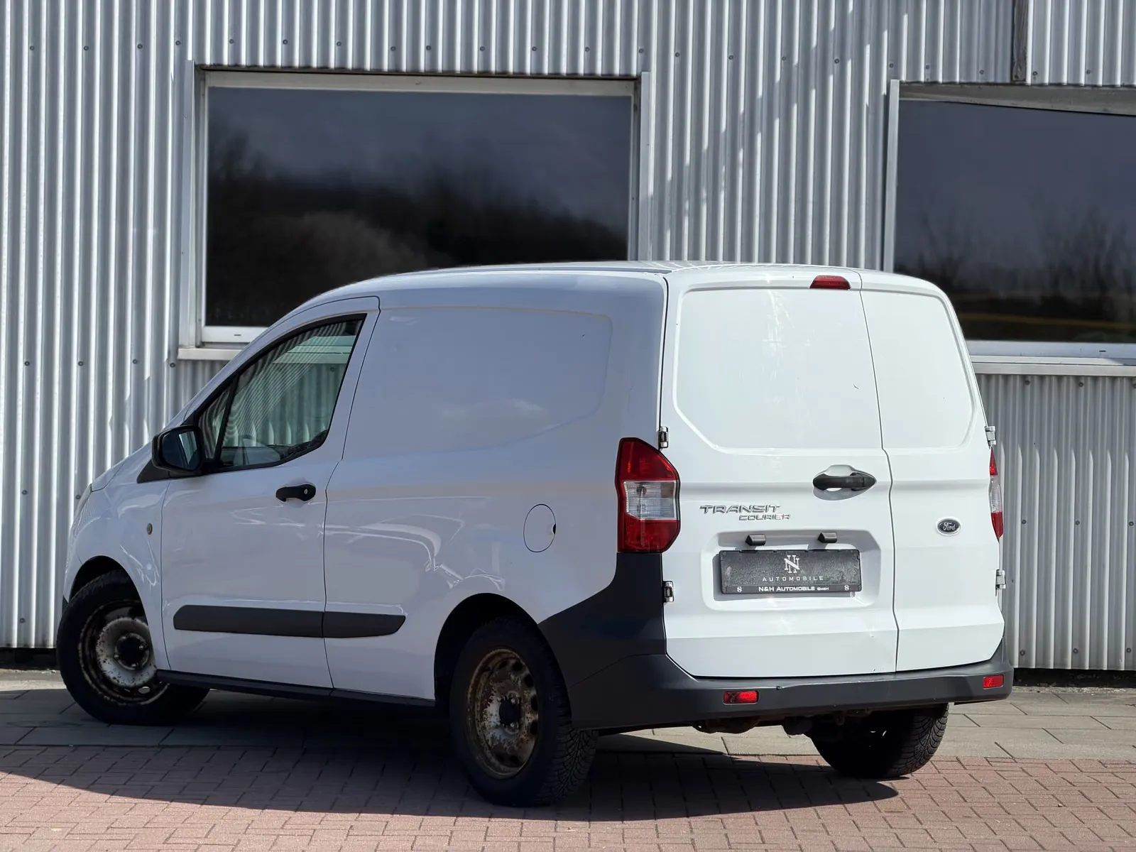 Ford Transit Courier, Bild 5
