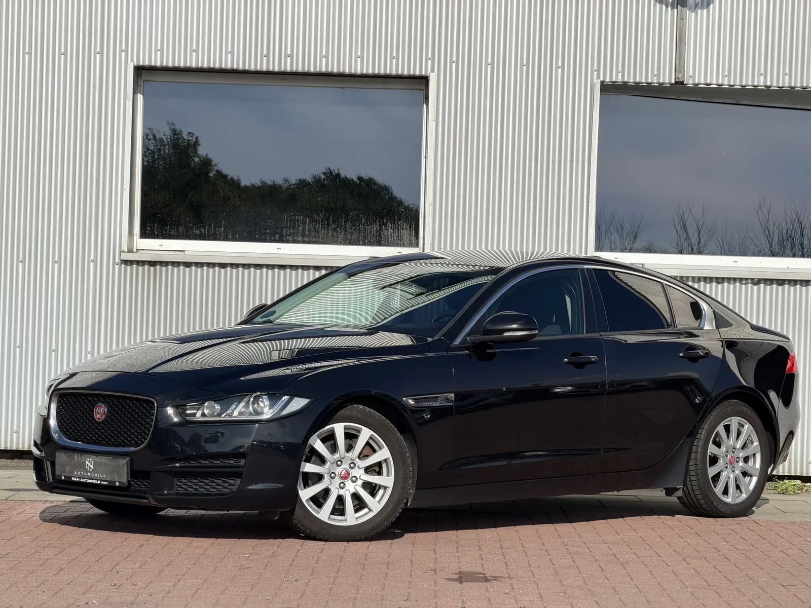Jaguar XF, Bild 4