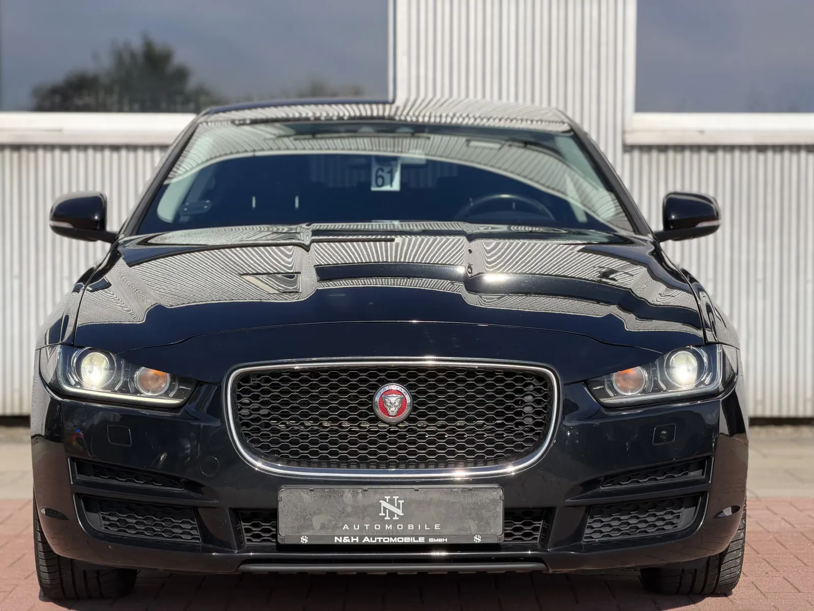 Jaguar XF, Bild 2