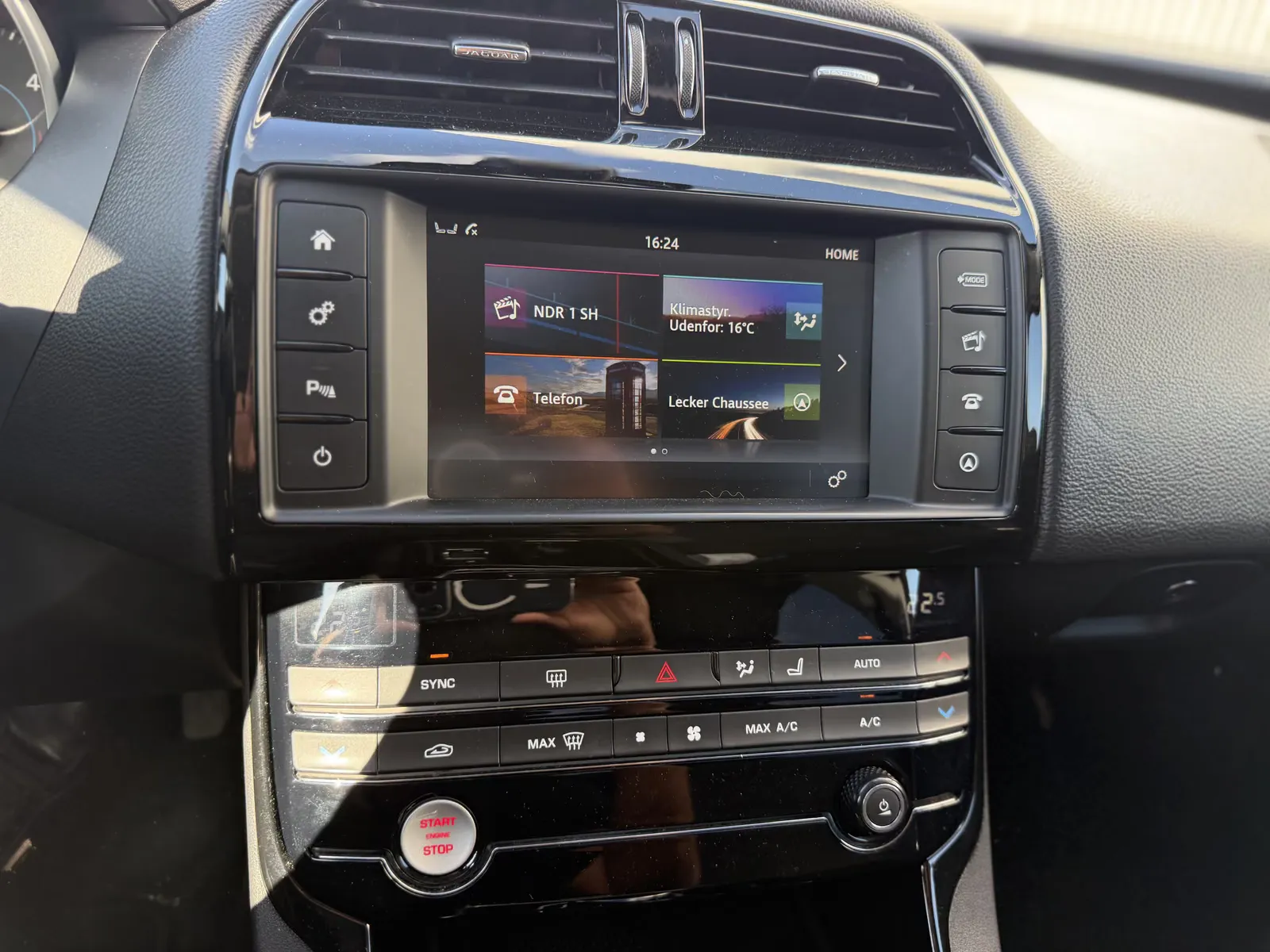 Jaguar XF, Bild 13