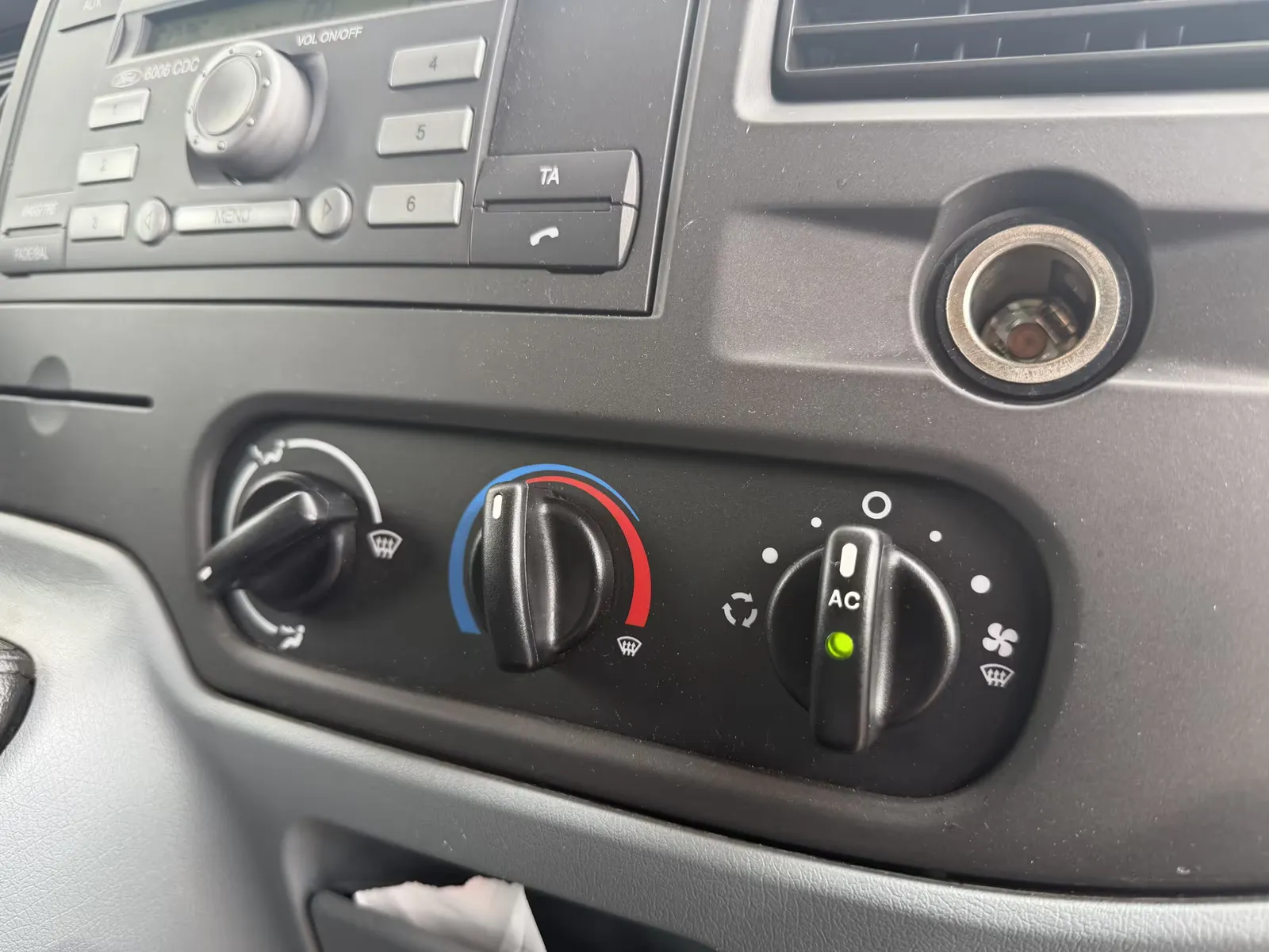 Ford Transit, Bild 12