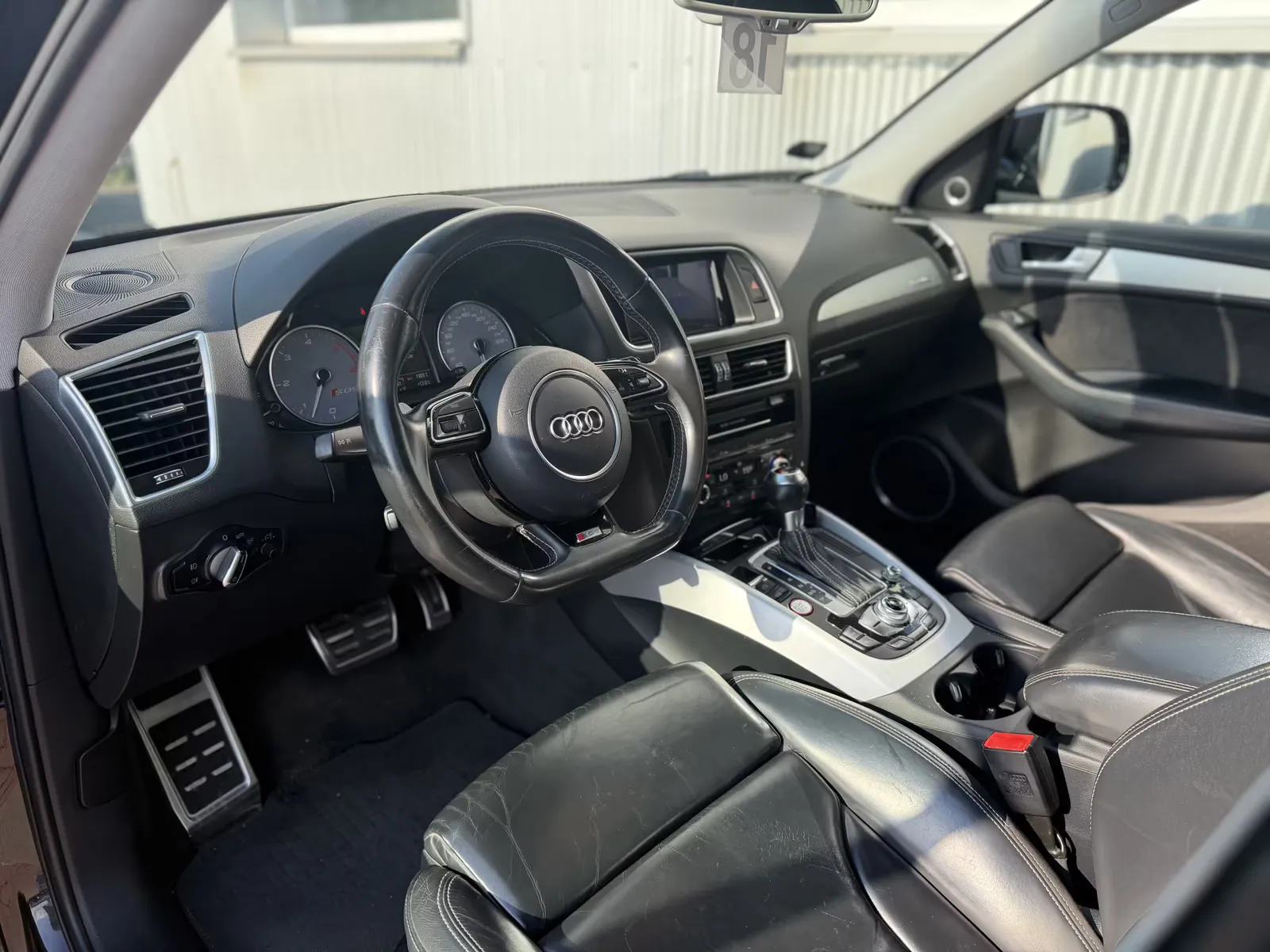 Audi SQ5, Bild 12