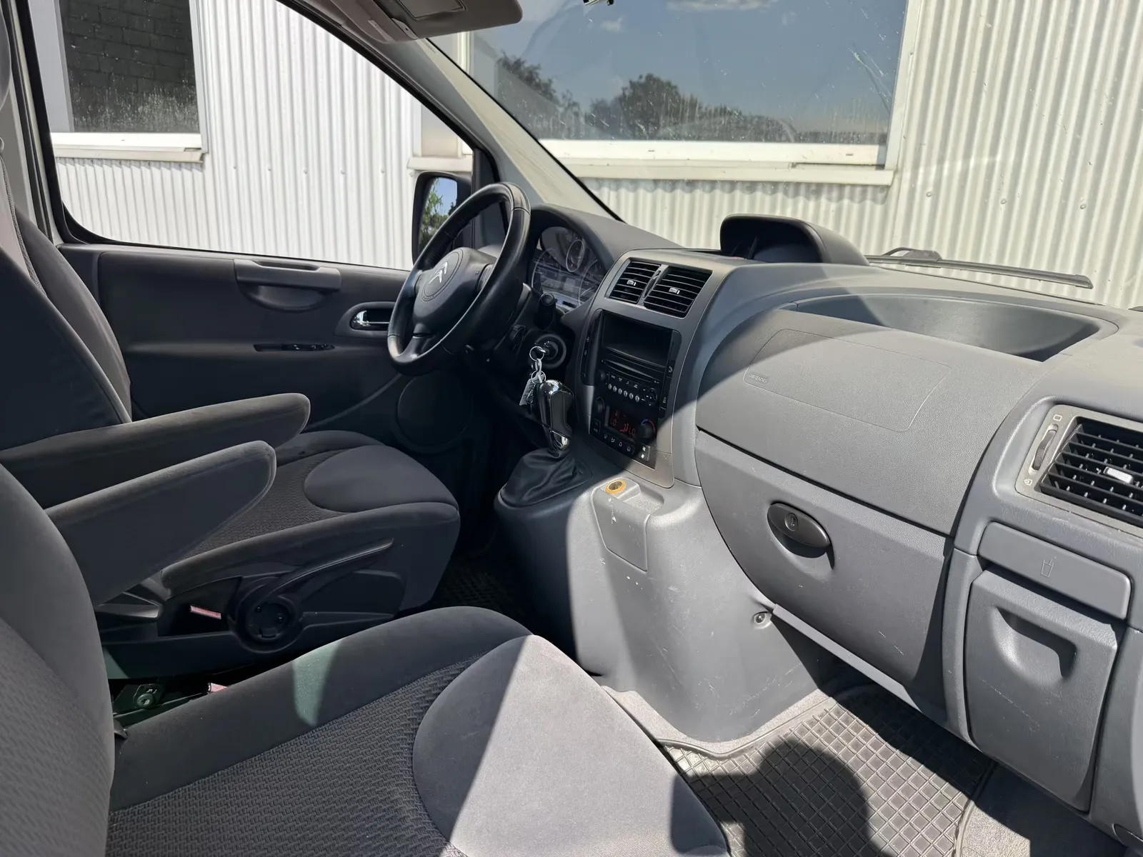 Citroën Jumpy, Bild 13