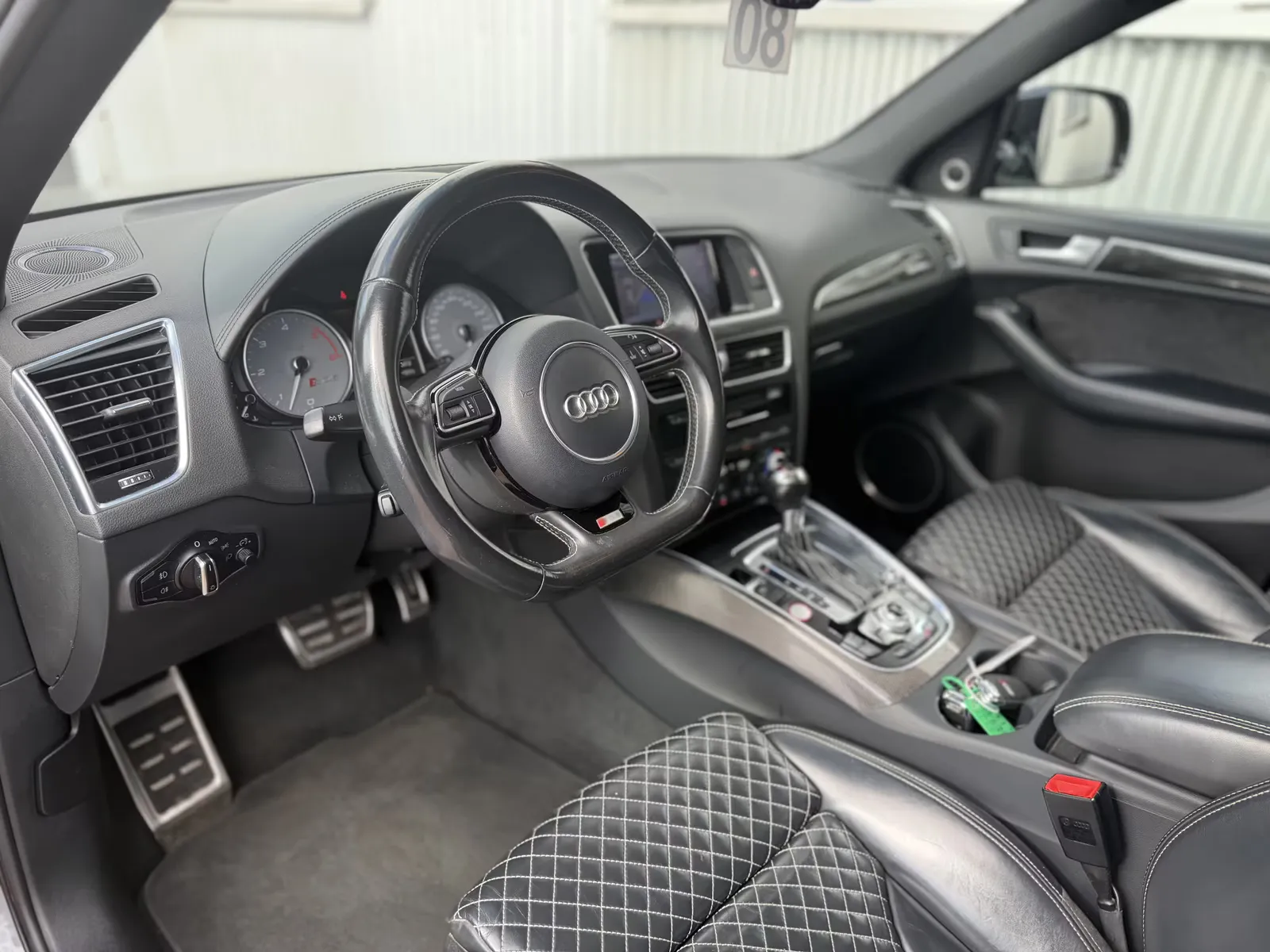 Audi SQ5, Bild 12