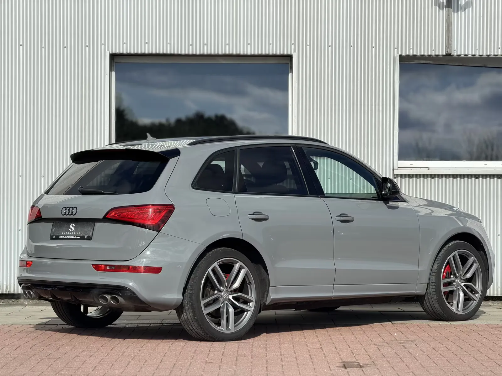 Audi SQ5, Bild 8