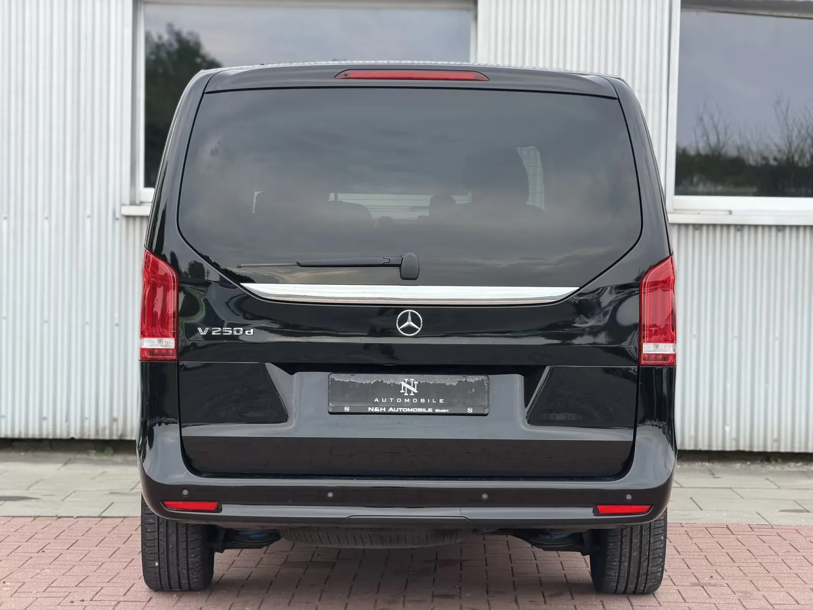 Mercedes-Benz V 250, Bild 9