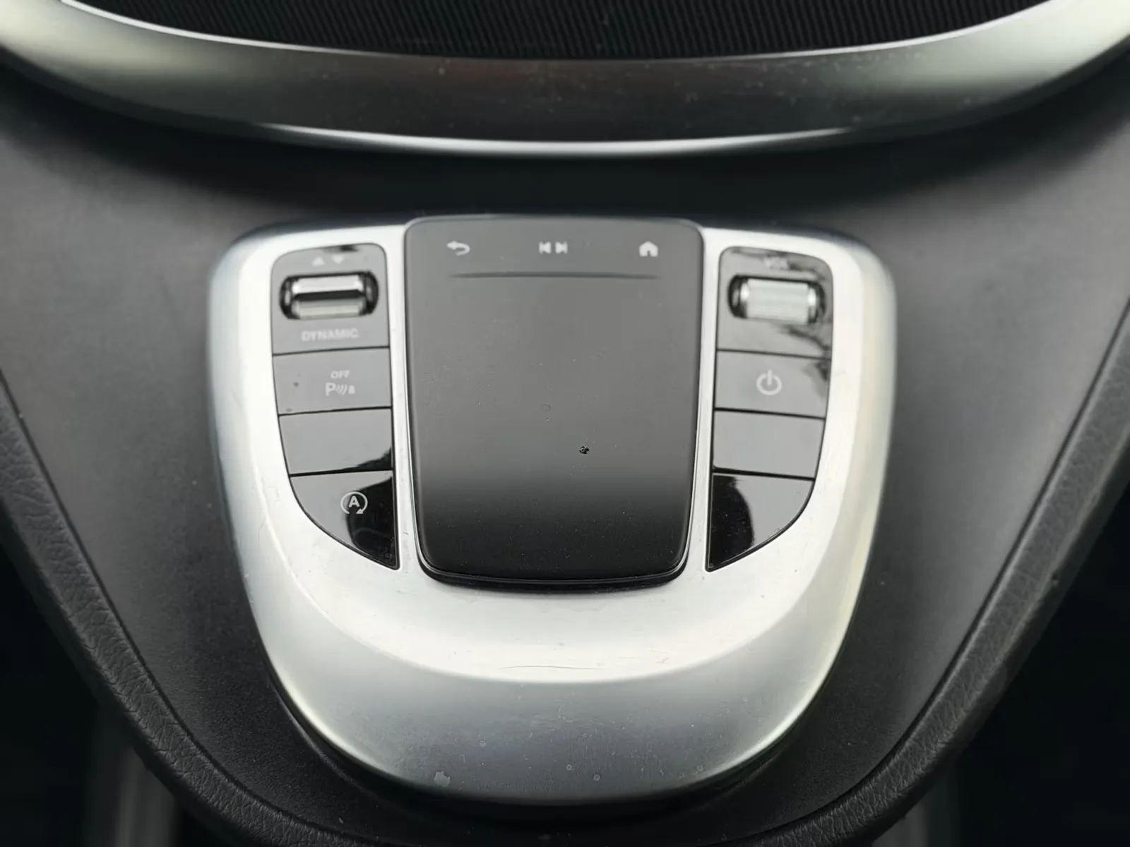 Mercedes-Benz V 250, Bild 23