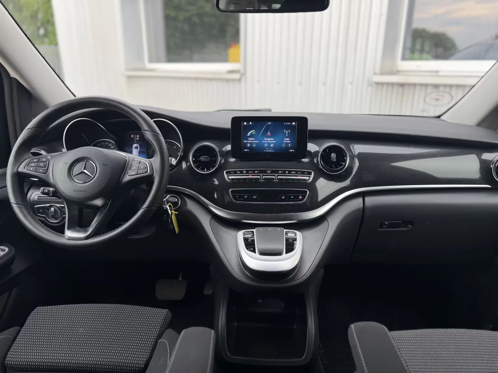 Mercedes-Benz V 250, Bild 15