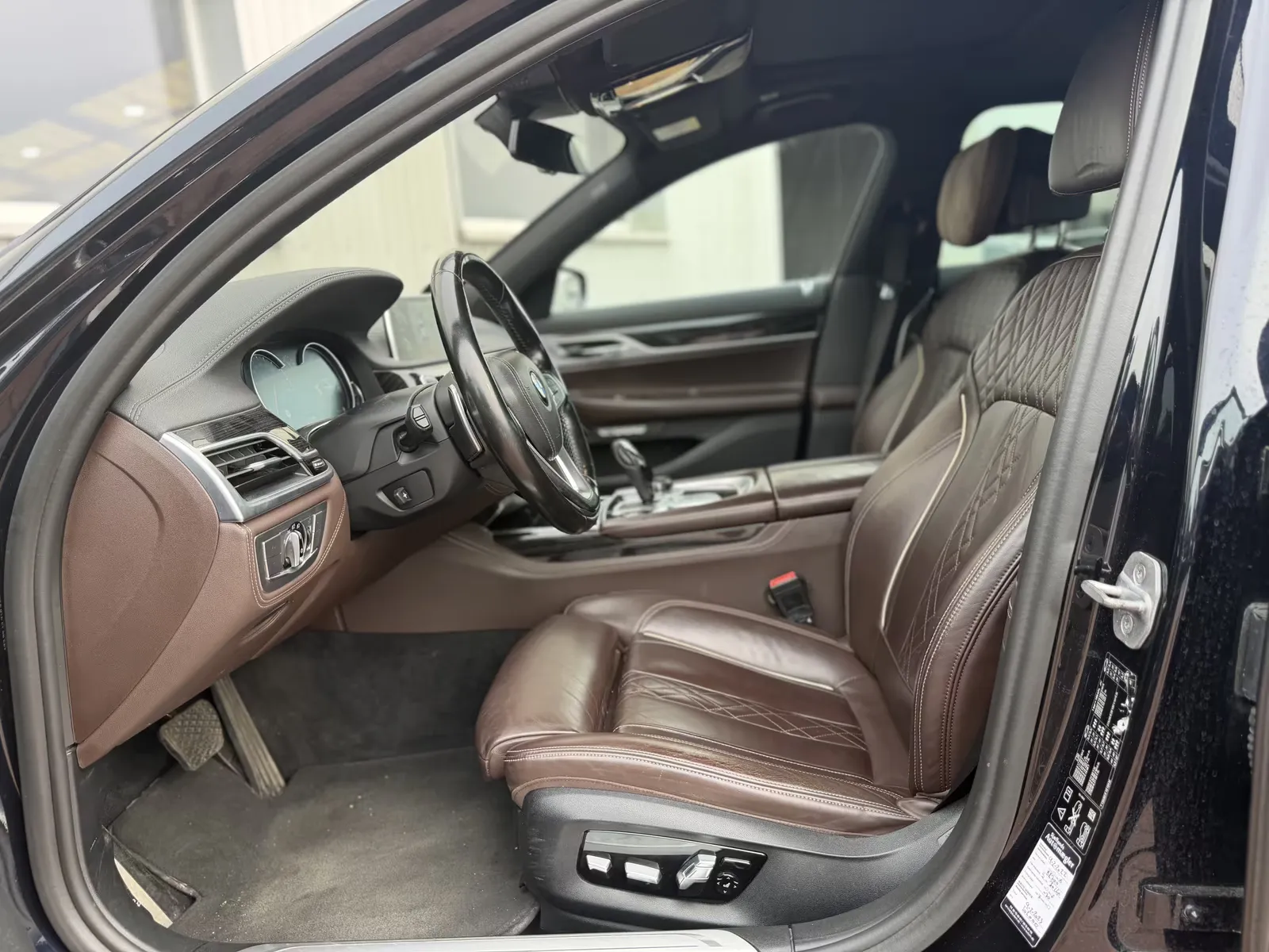 BMW 740, Bild 15