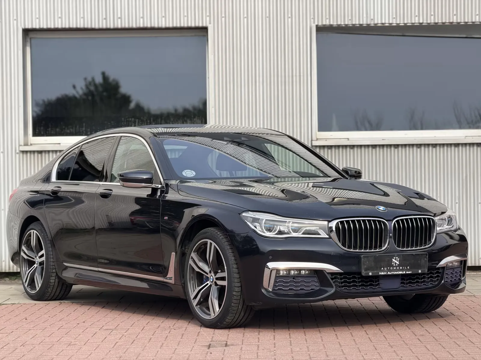 BMW 740, Bild 1
